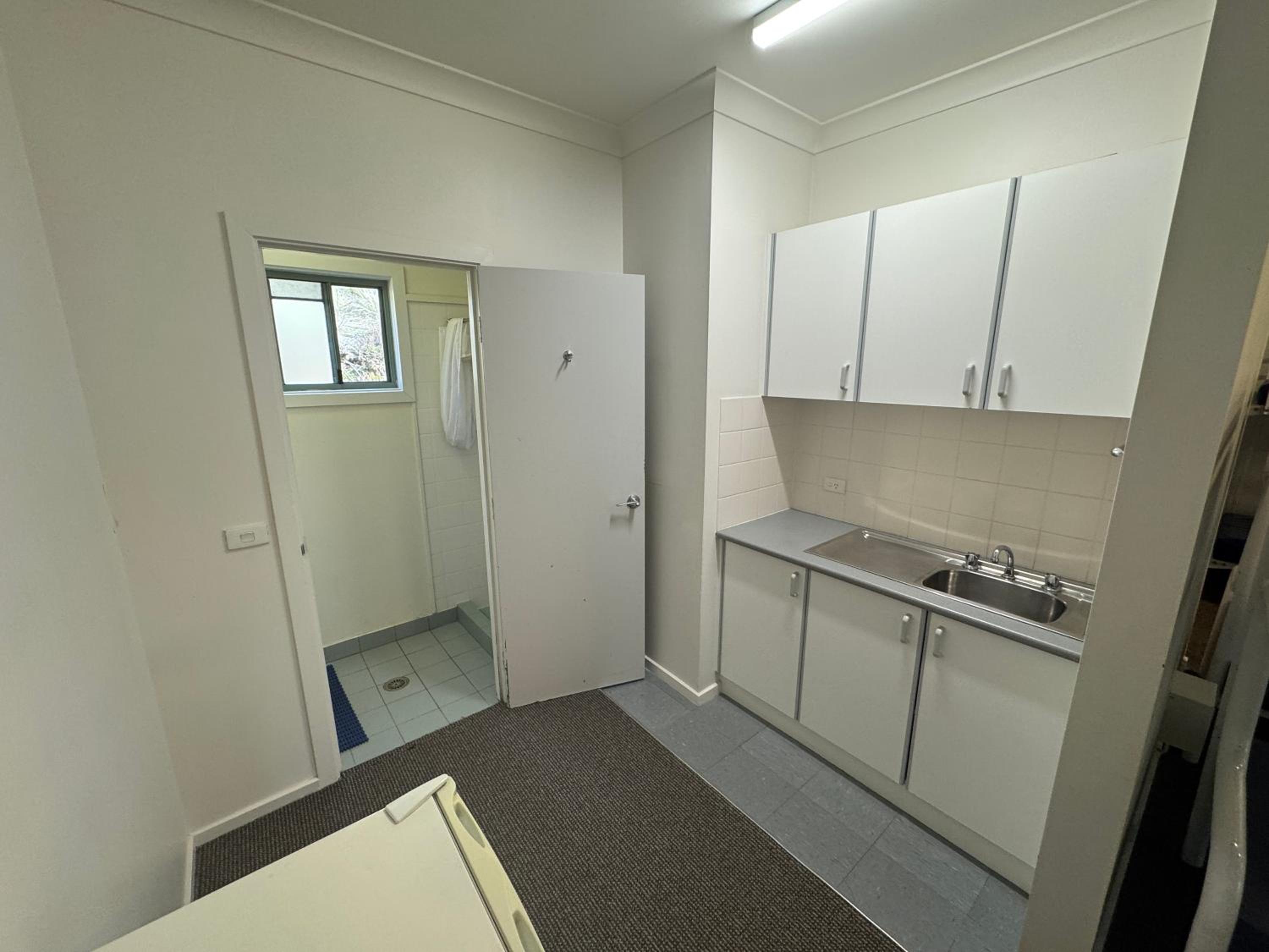 Mixed Dormitory Room photo 3