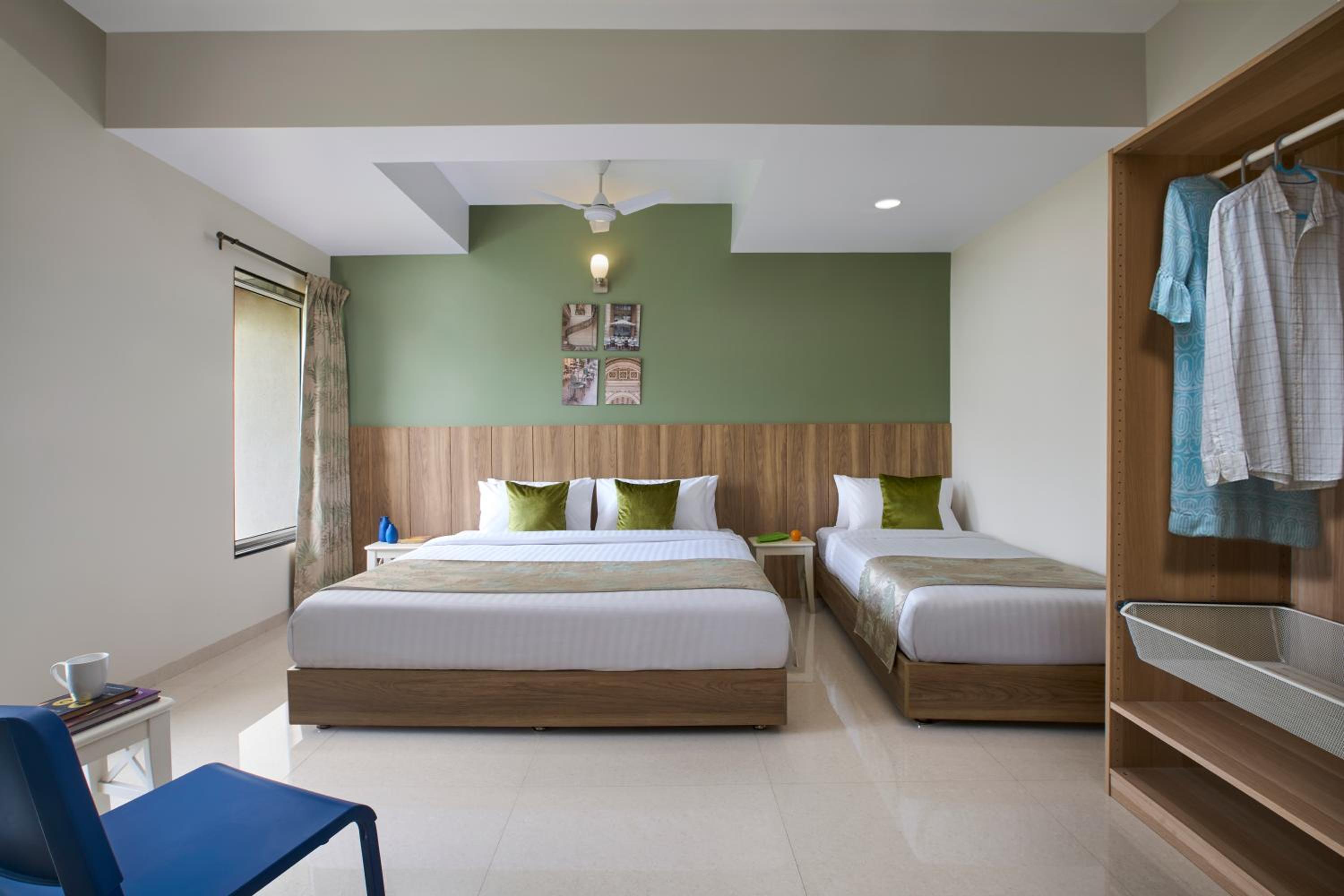 One-Bedroom Deluxe Apartment