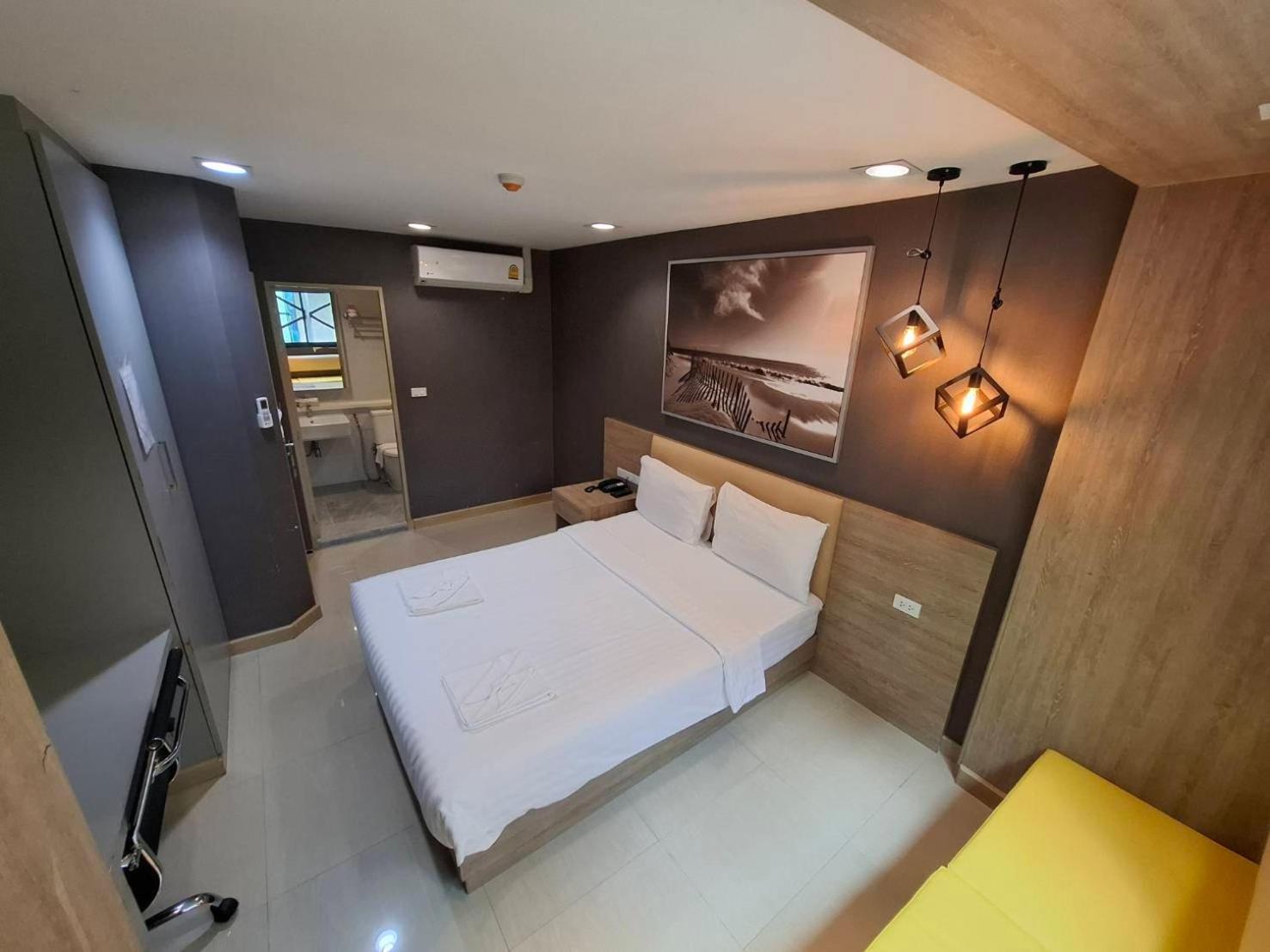 Deluxe Double Room photo 3
