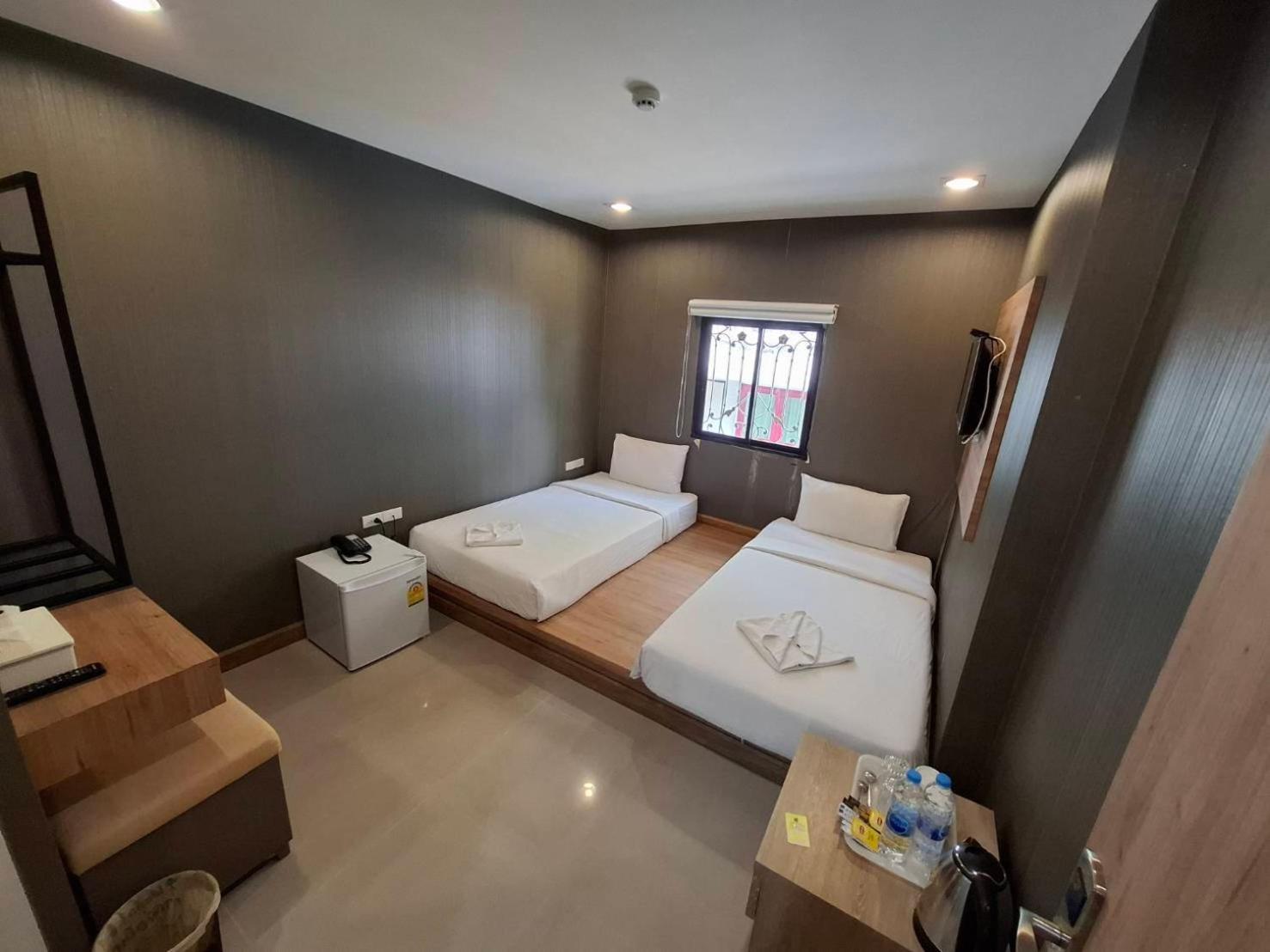 Deluxe Twin Room photo 1