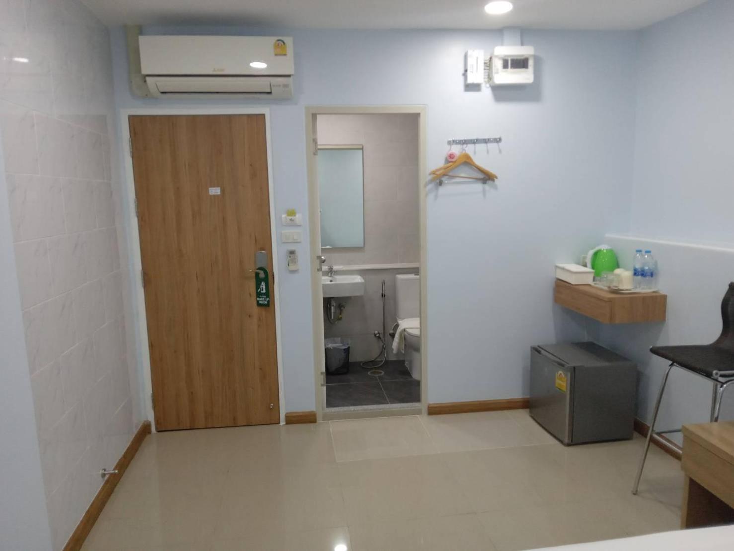 Budget Single Room photo 3