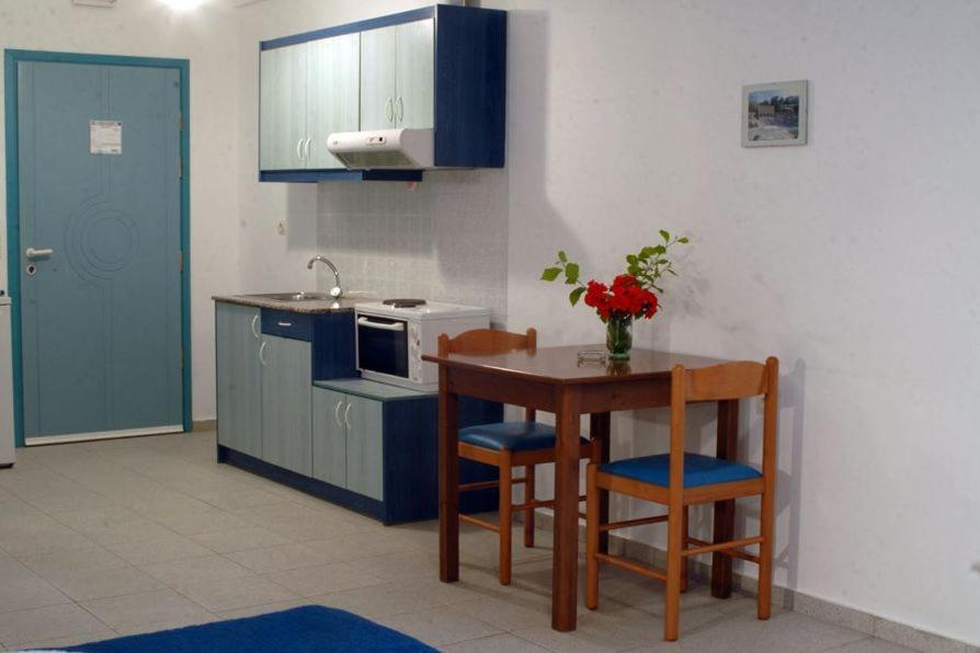 One-Bedroom Apartment with Sea View photo 3