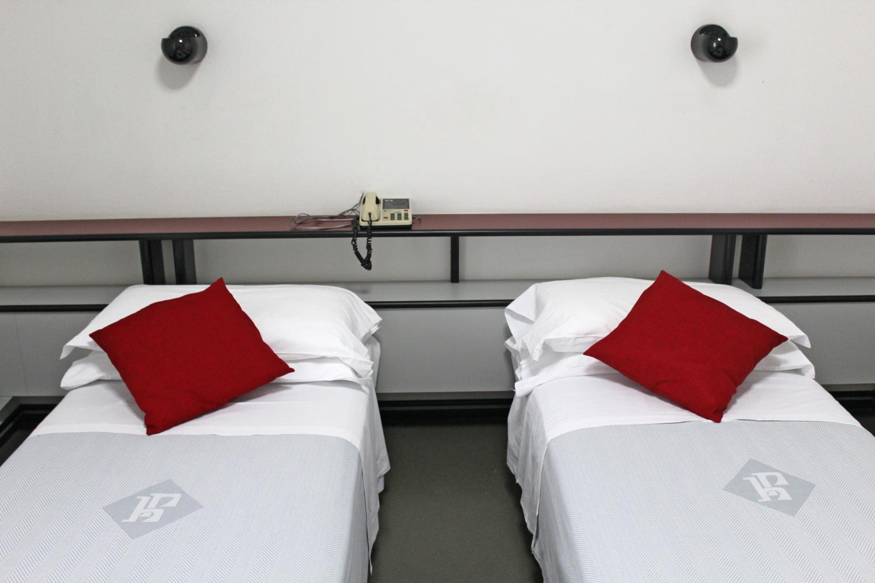Double or Twin Room - Photo 7