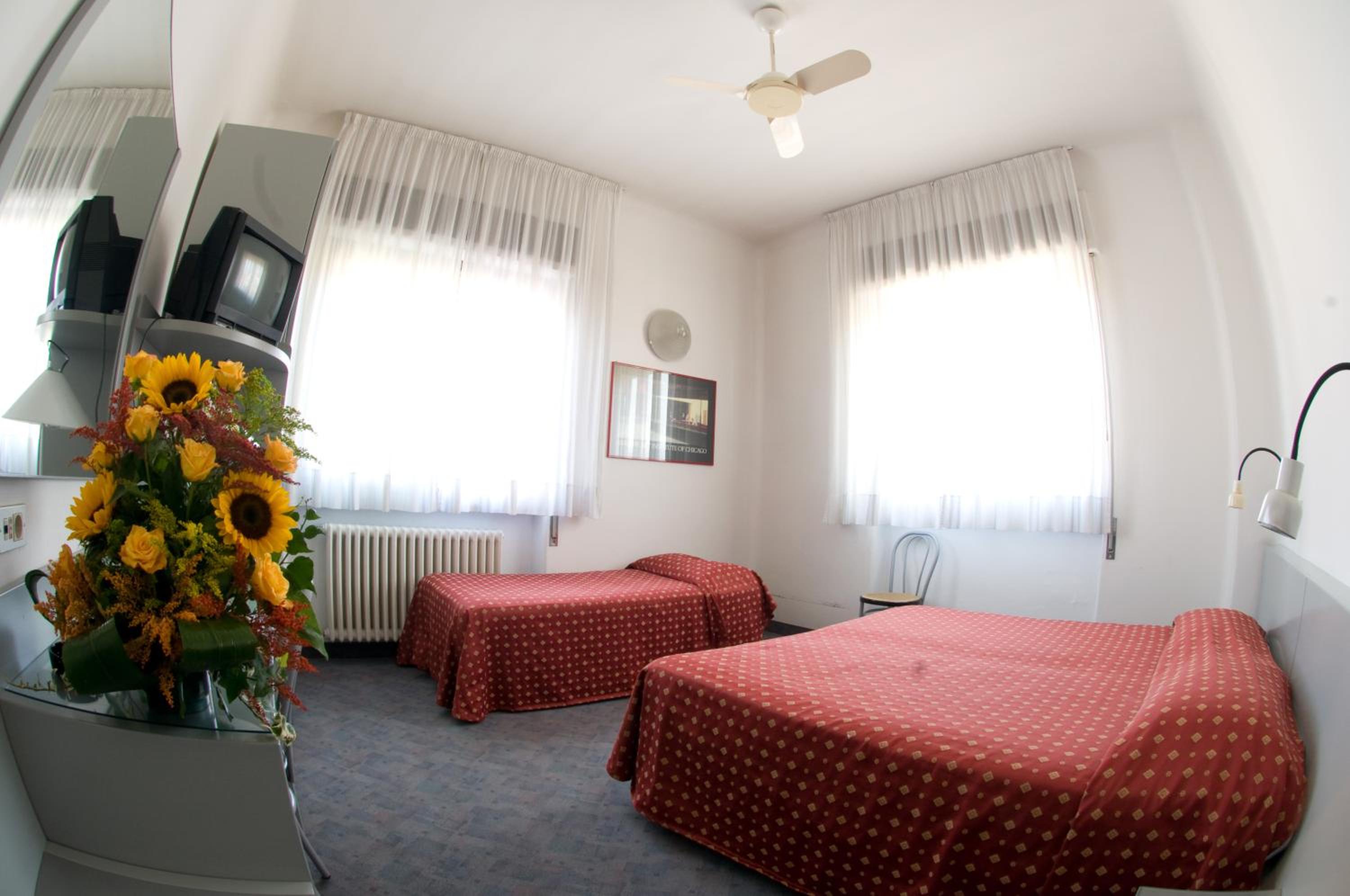 Triple Room - Photo 2
