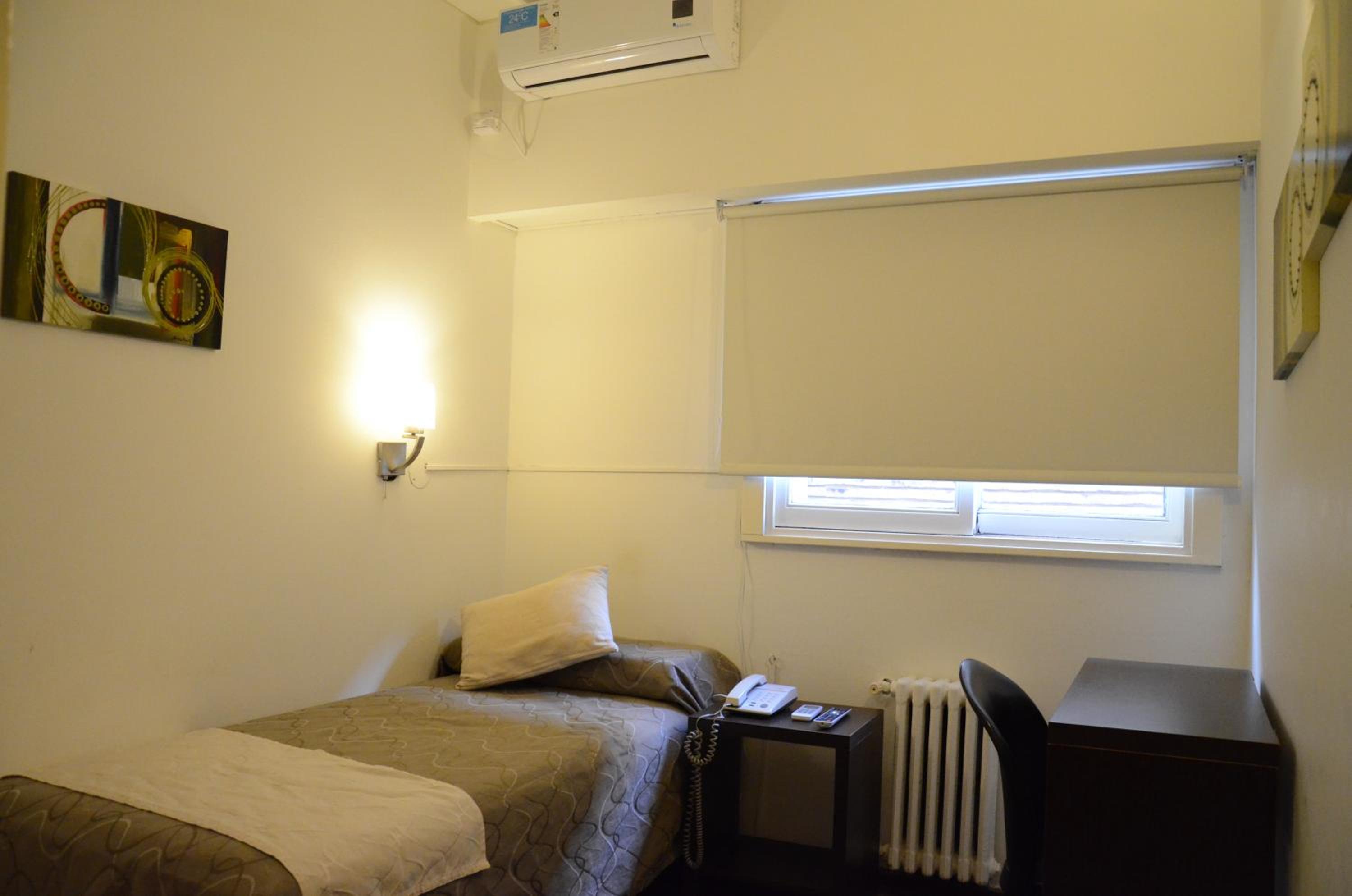 Single Room photo 2