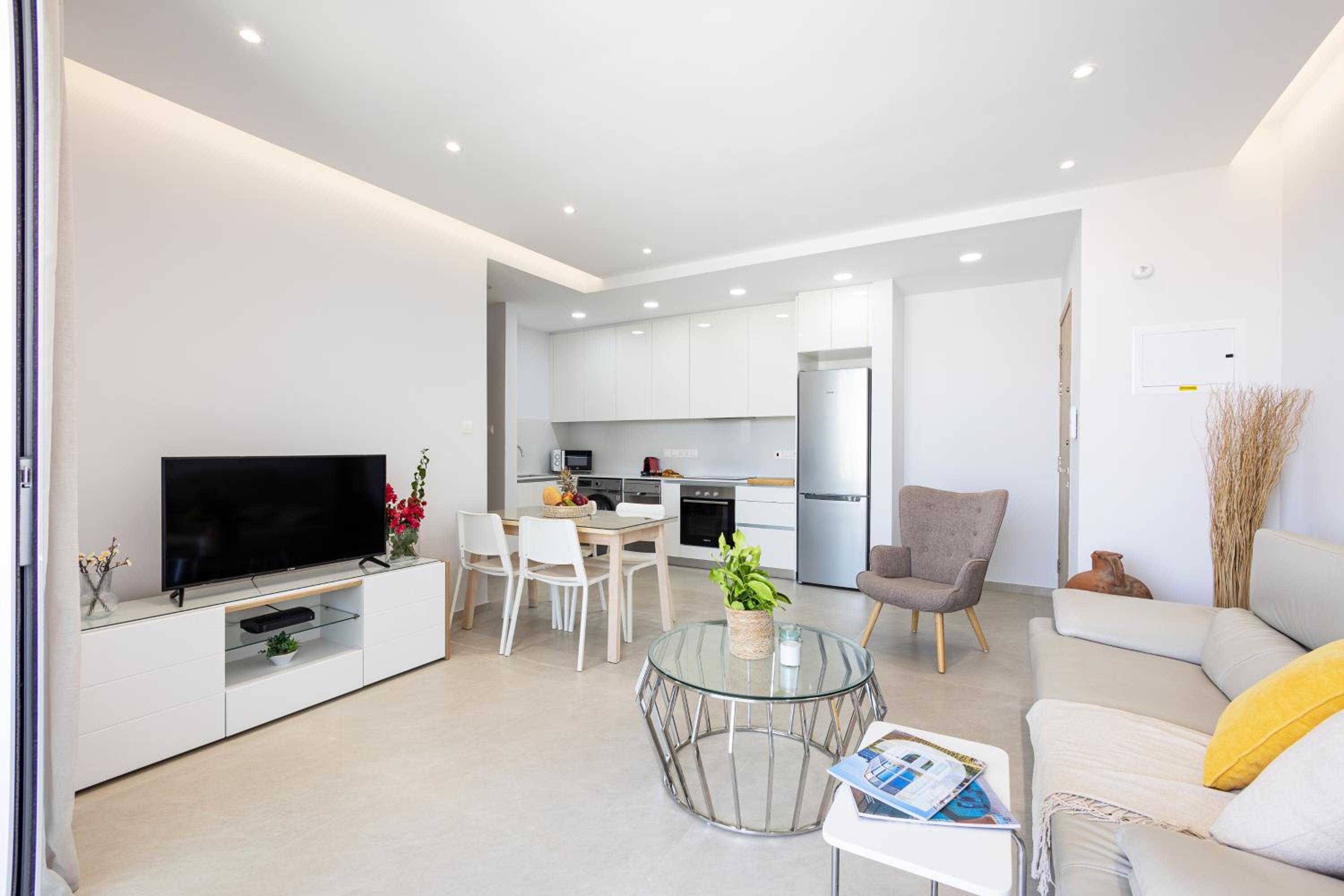 One-Bedroom Apartment with Park View photo 2