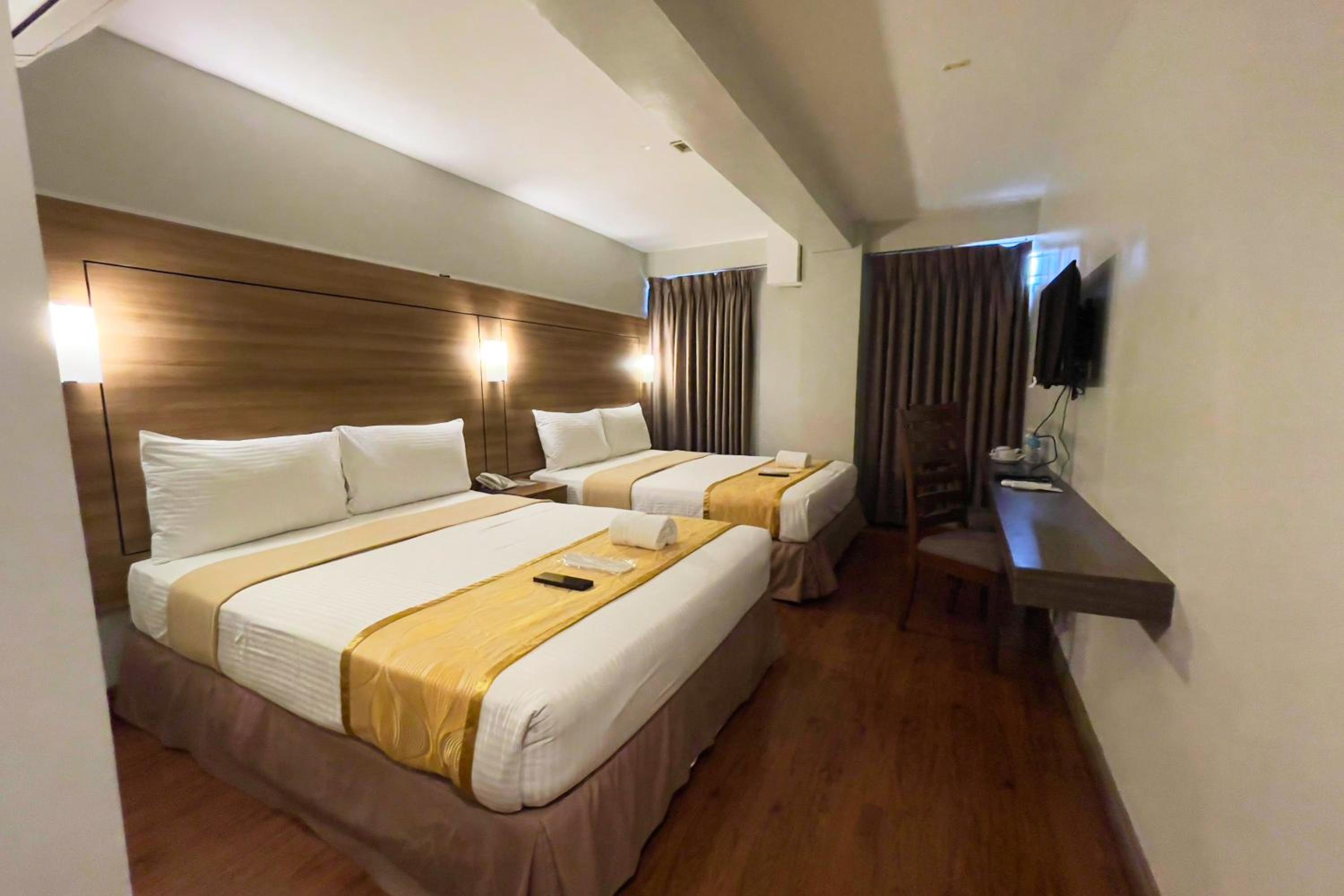 Deluxe Room - Photo 1