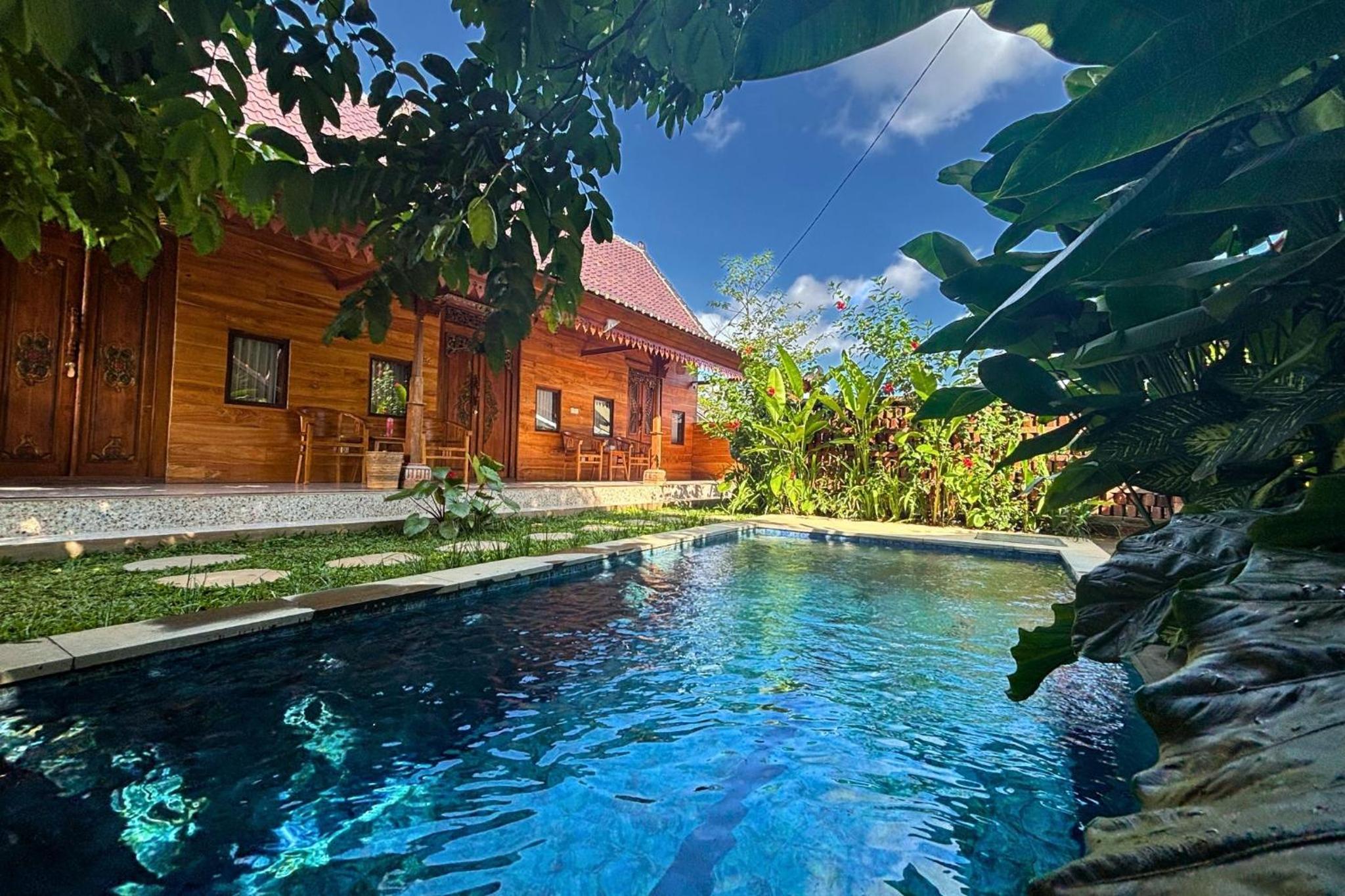 Villa with Pool View - Photo 1