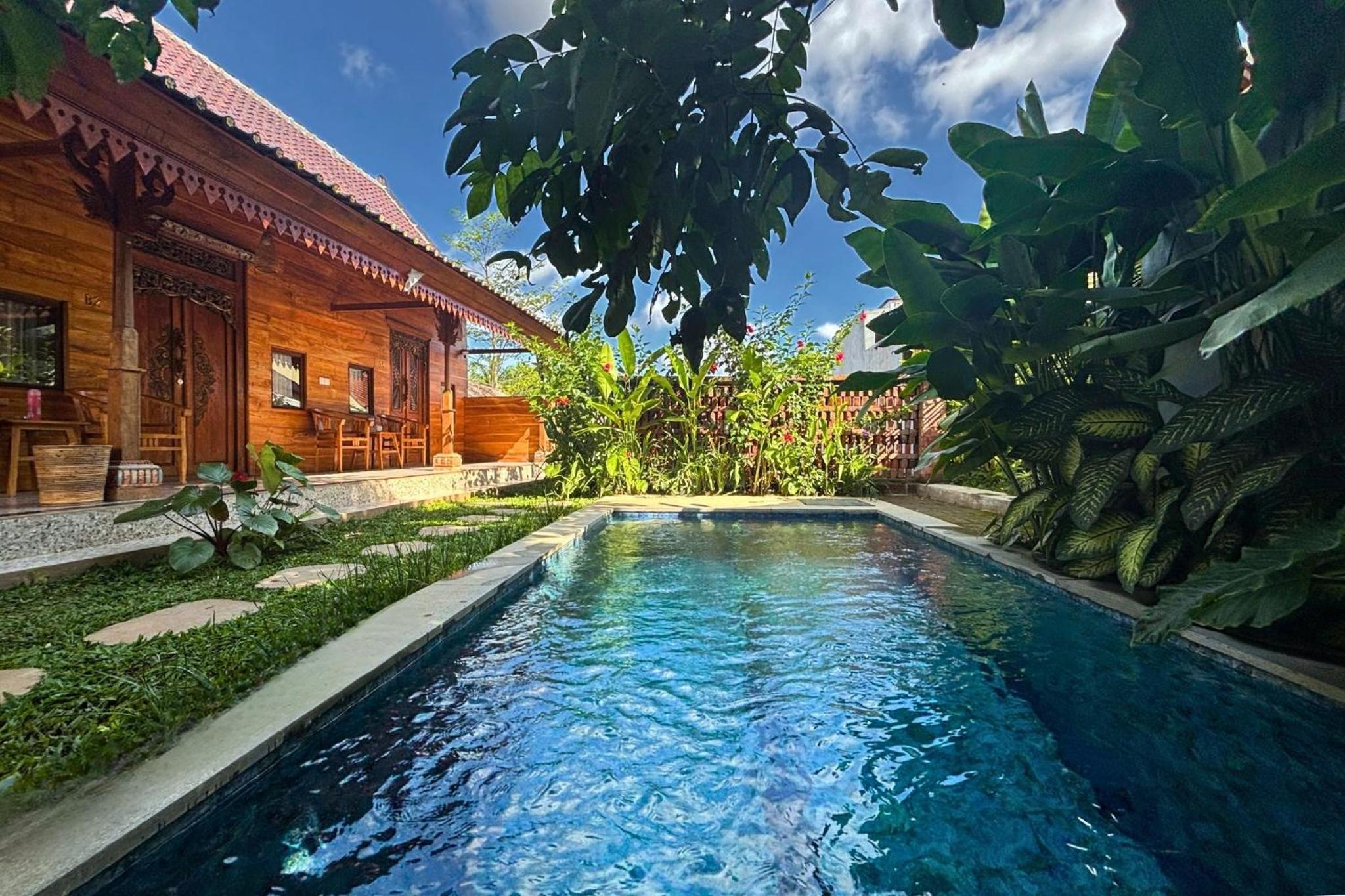 Villa with Pool View - Photo 5