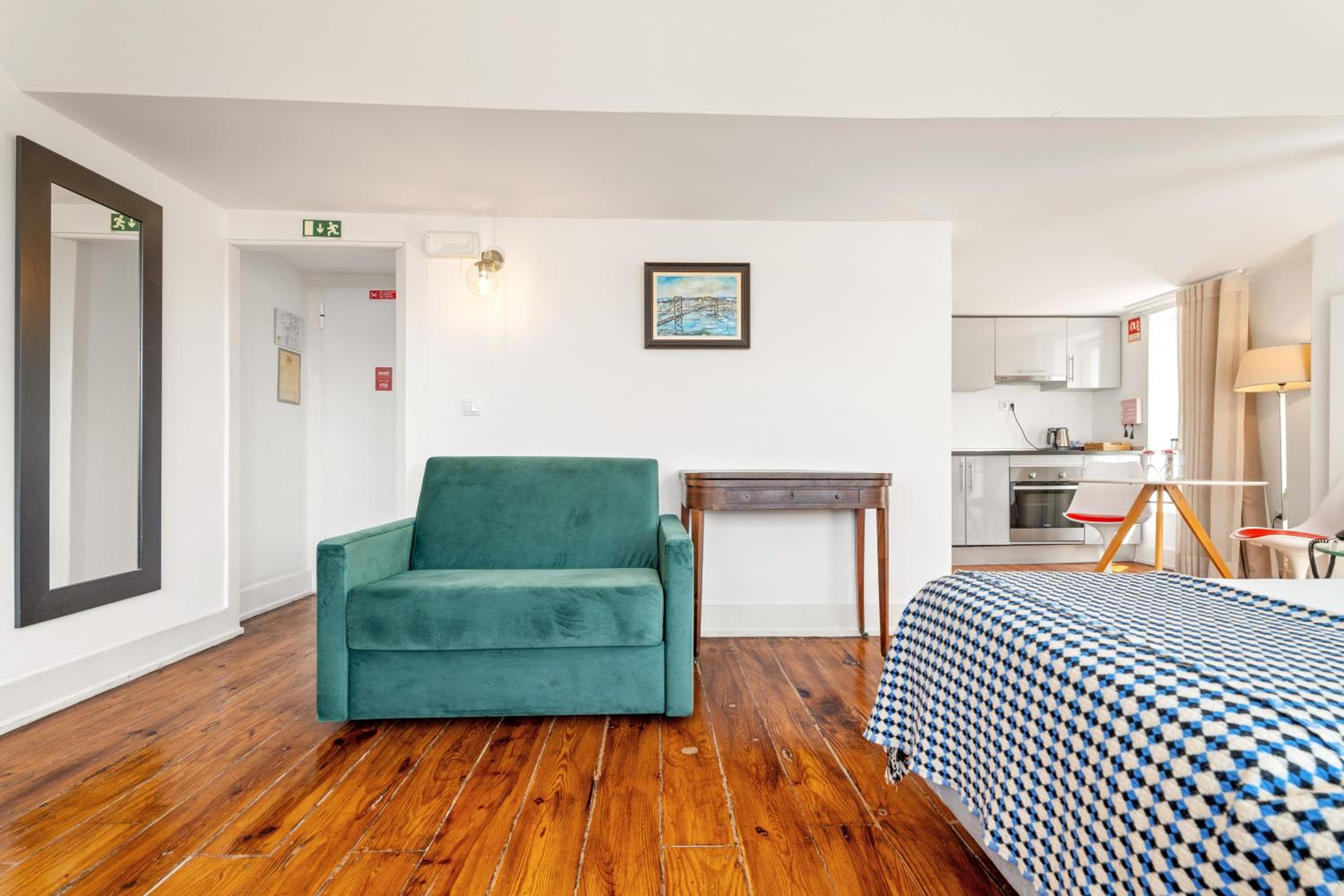 Triple Room - Photo 2