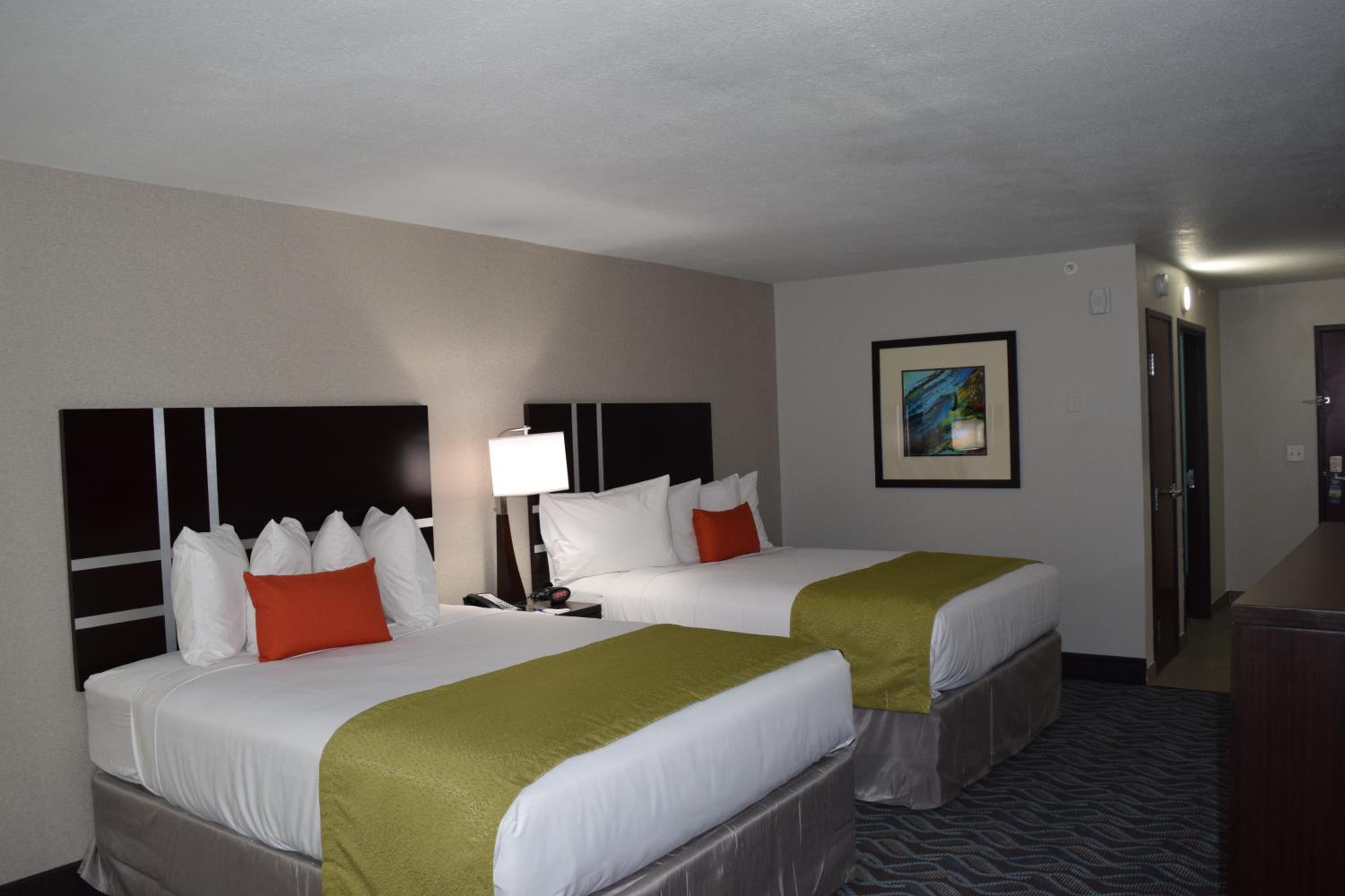 Double Room with Two Double Beds - Photo 8