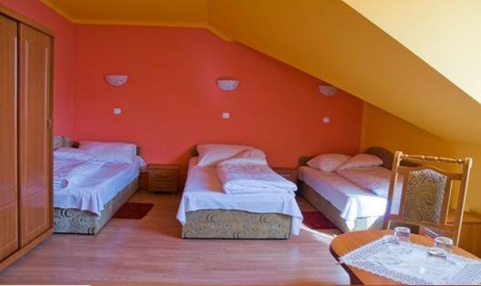 Triple Room photo 3