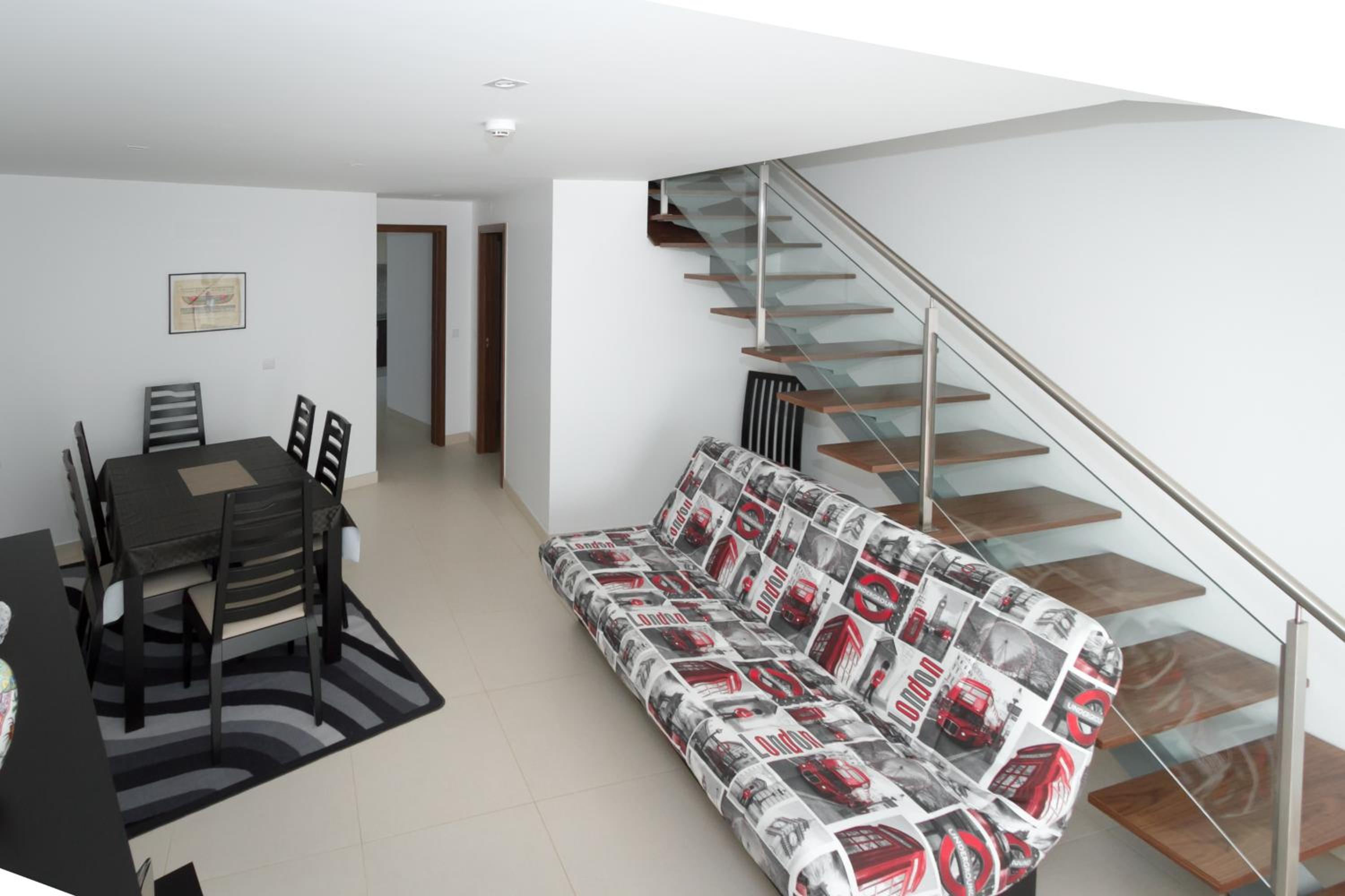 Three-Bedroom Apartment - Photo 8