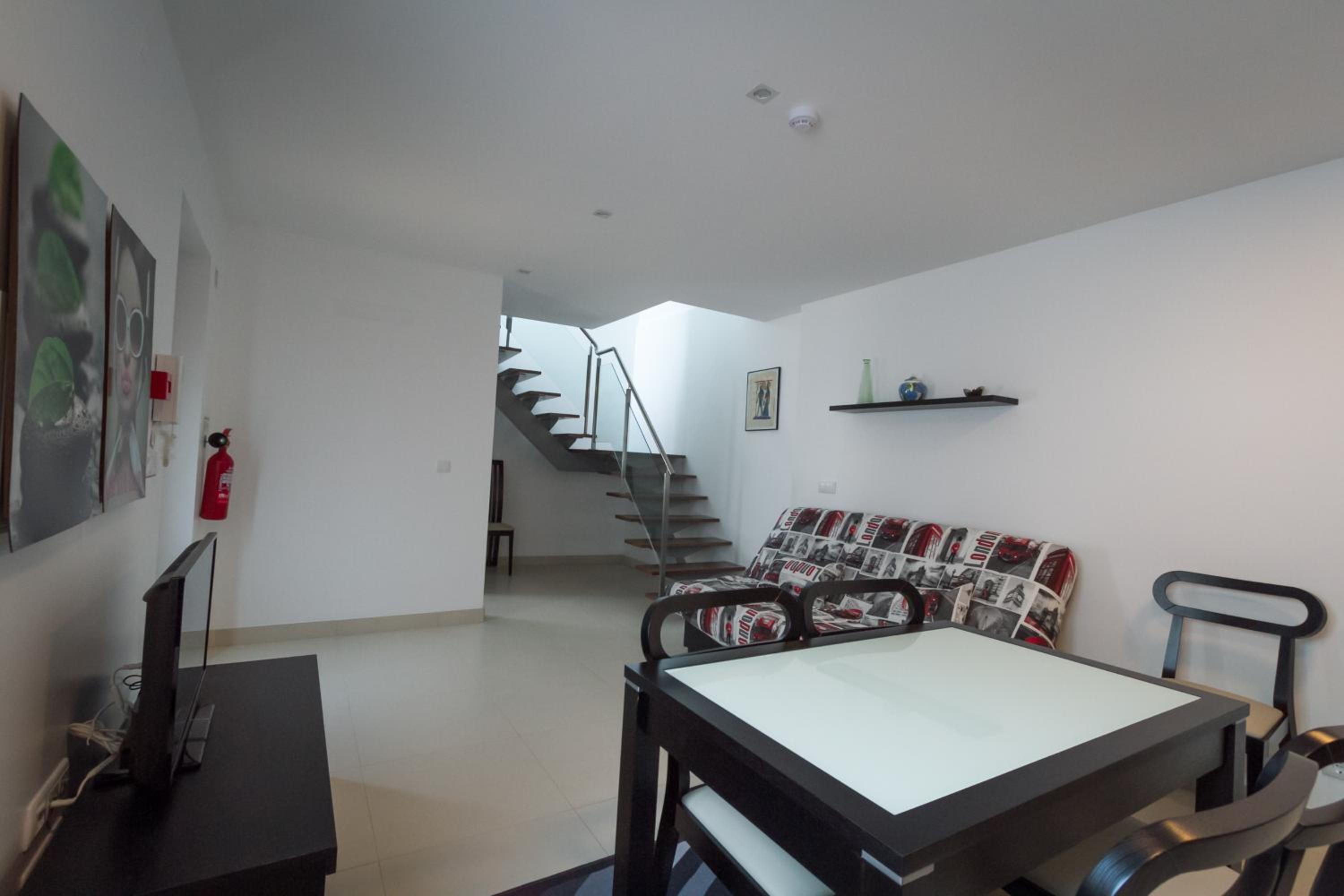 Two-Bedroom Apartment - Photo 7