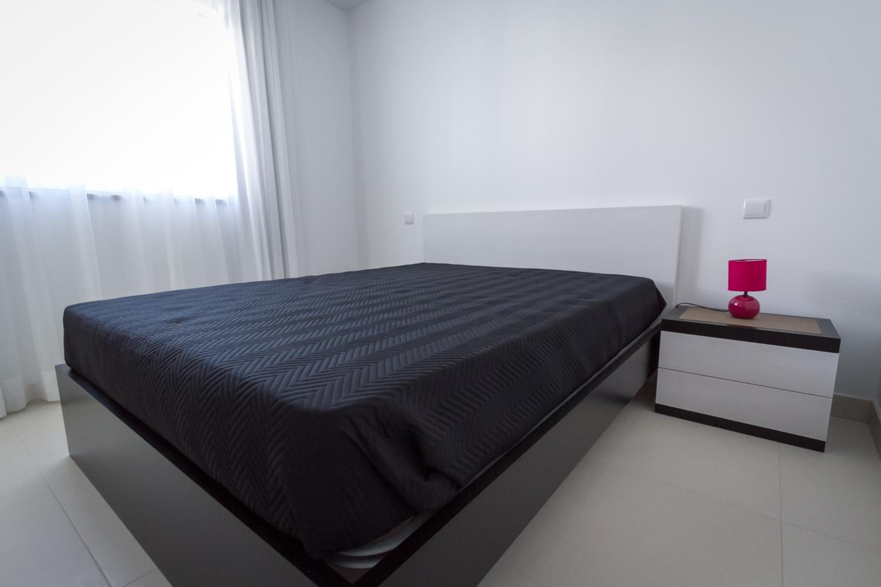 One-Bedroom Apartment - Photo 8
