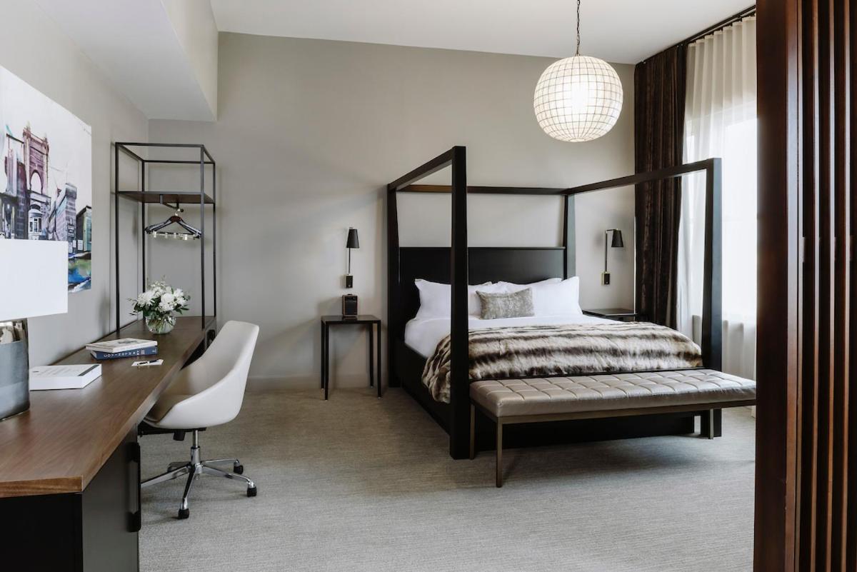 Deluxe Junior Suite photo 3