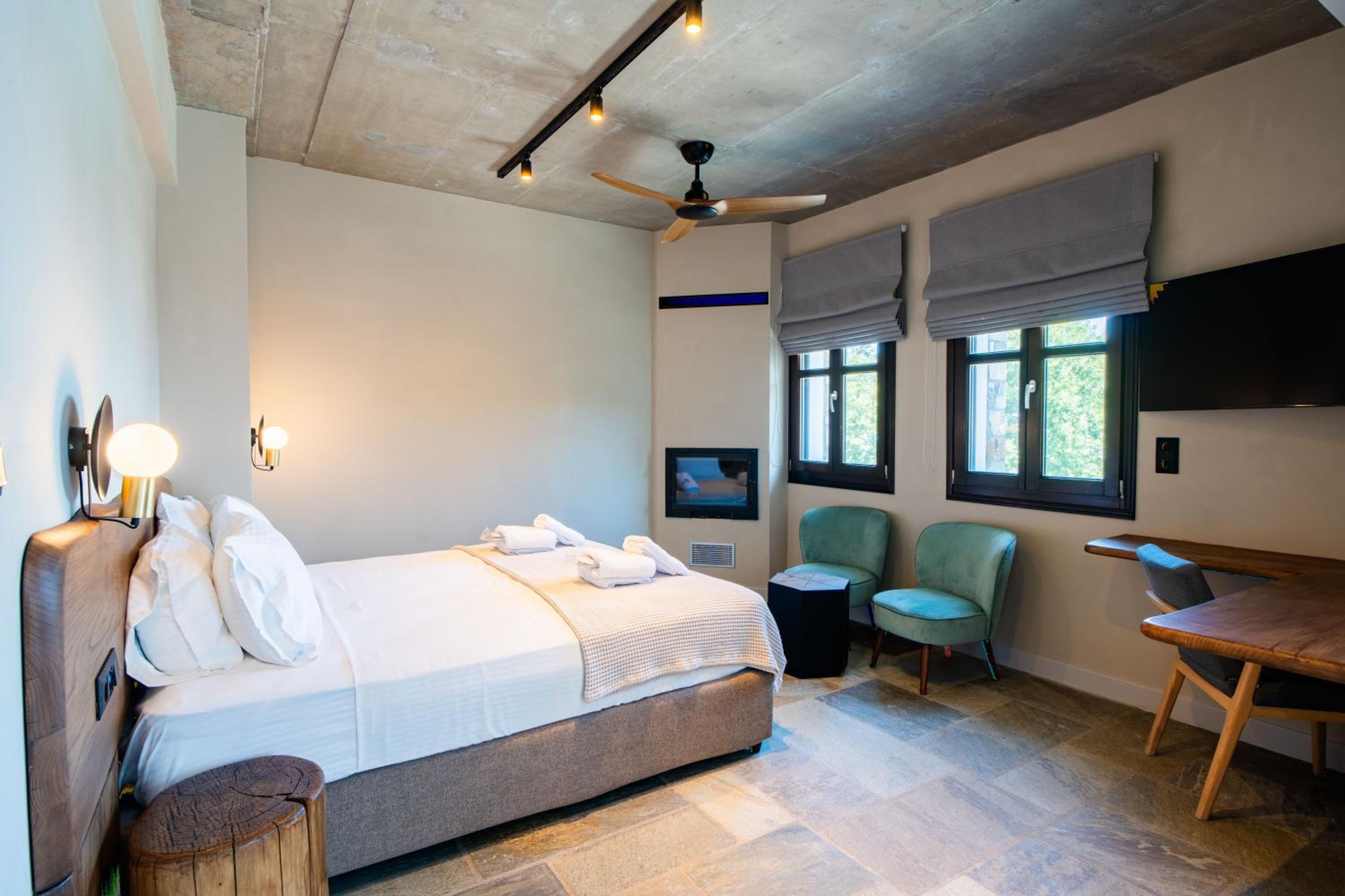 Large Double Room