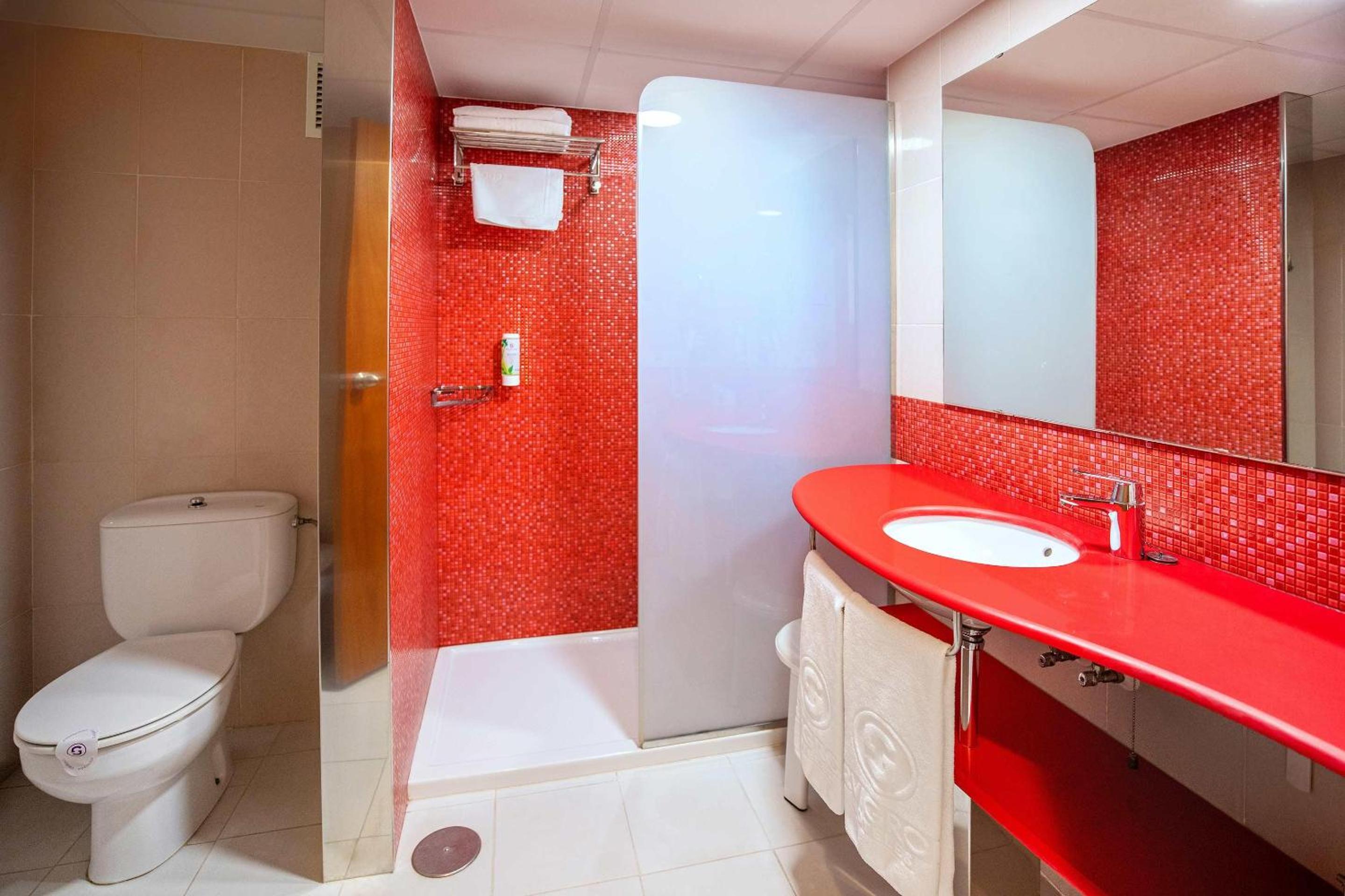 Superior Double Room (3 Adultos + 1 Child)