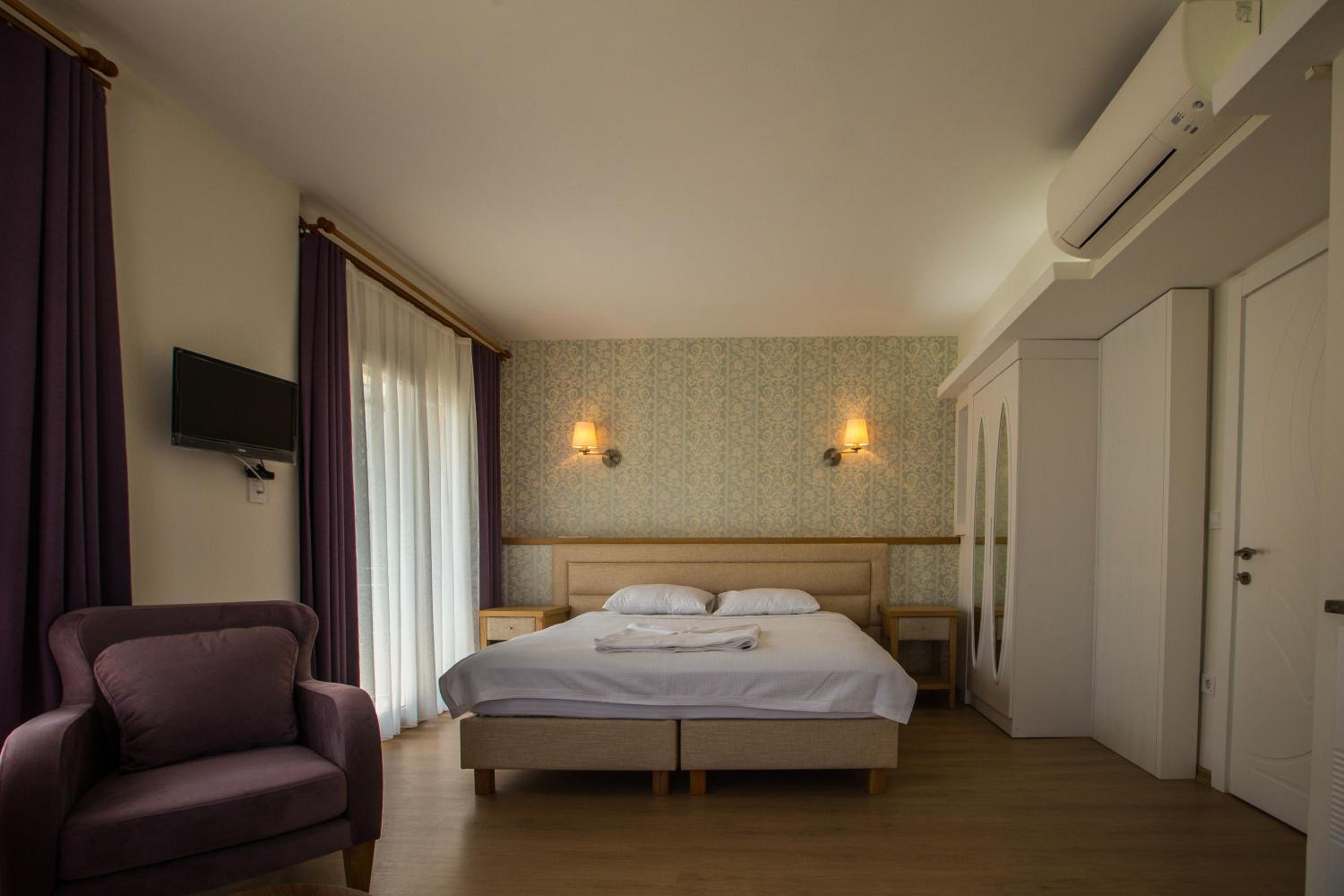 Triple Room with Mountain View - Photo 9