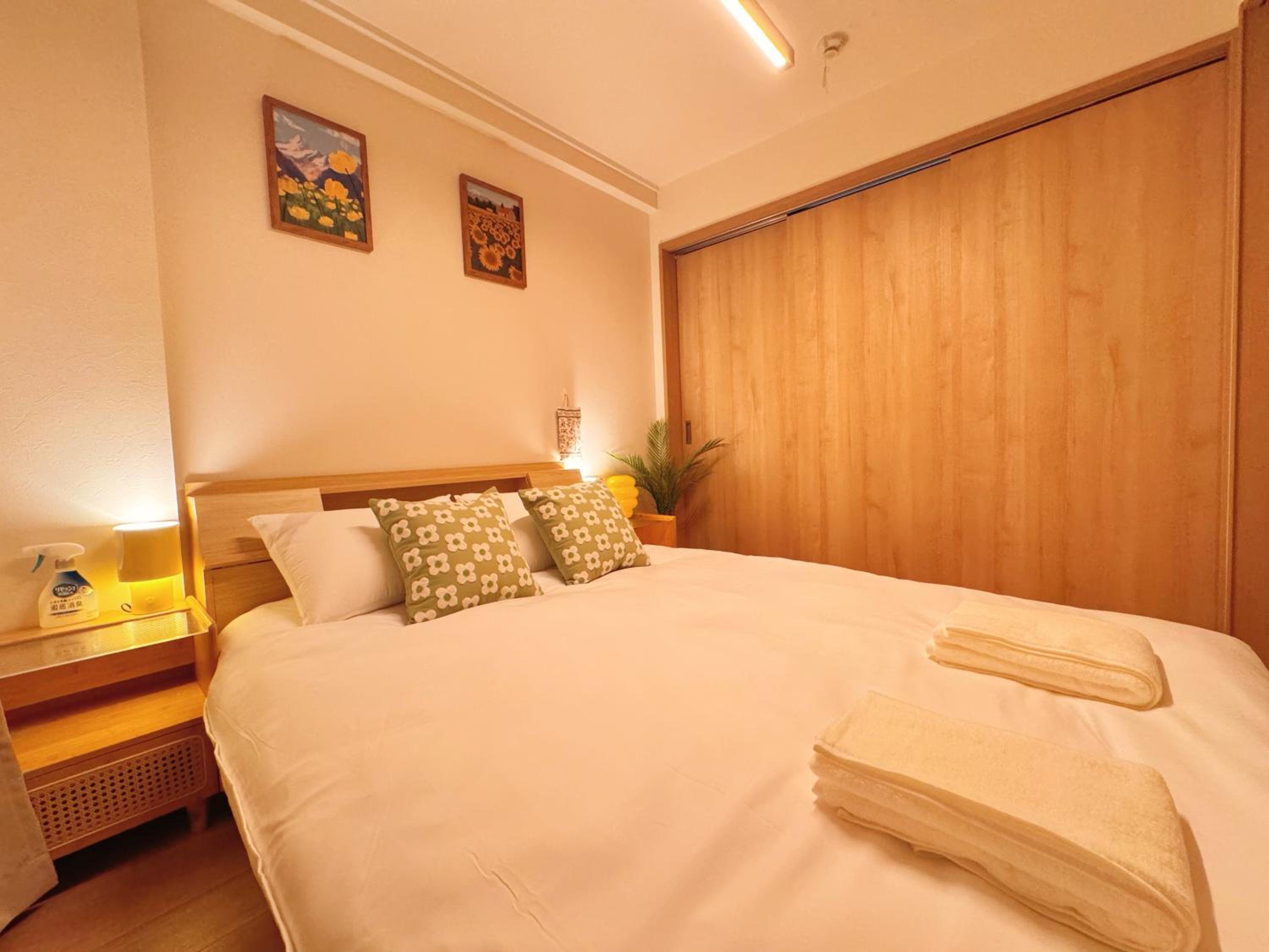 Superior One-Bedroom Apartment with Balcony