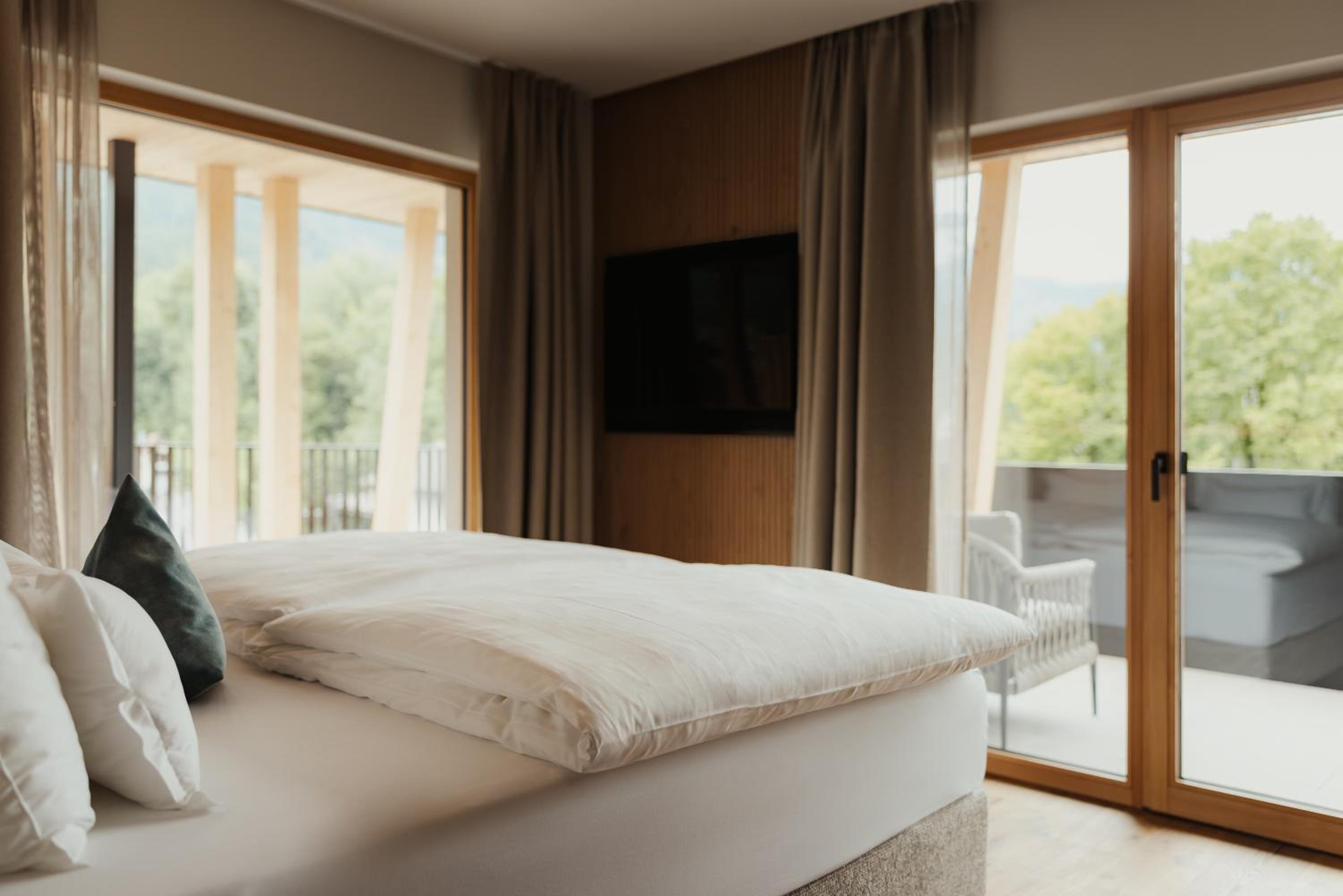 Deluxe Double or Twin Room with Spa Bath - Photo 6