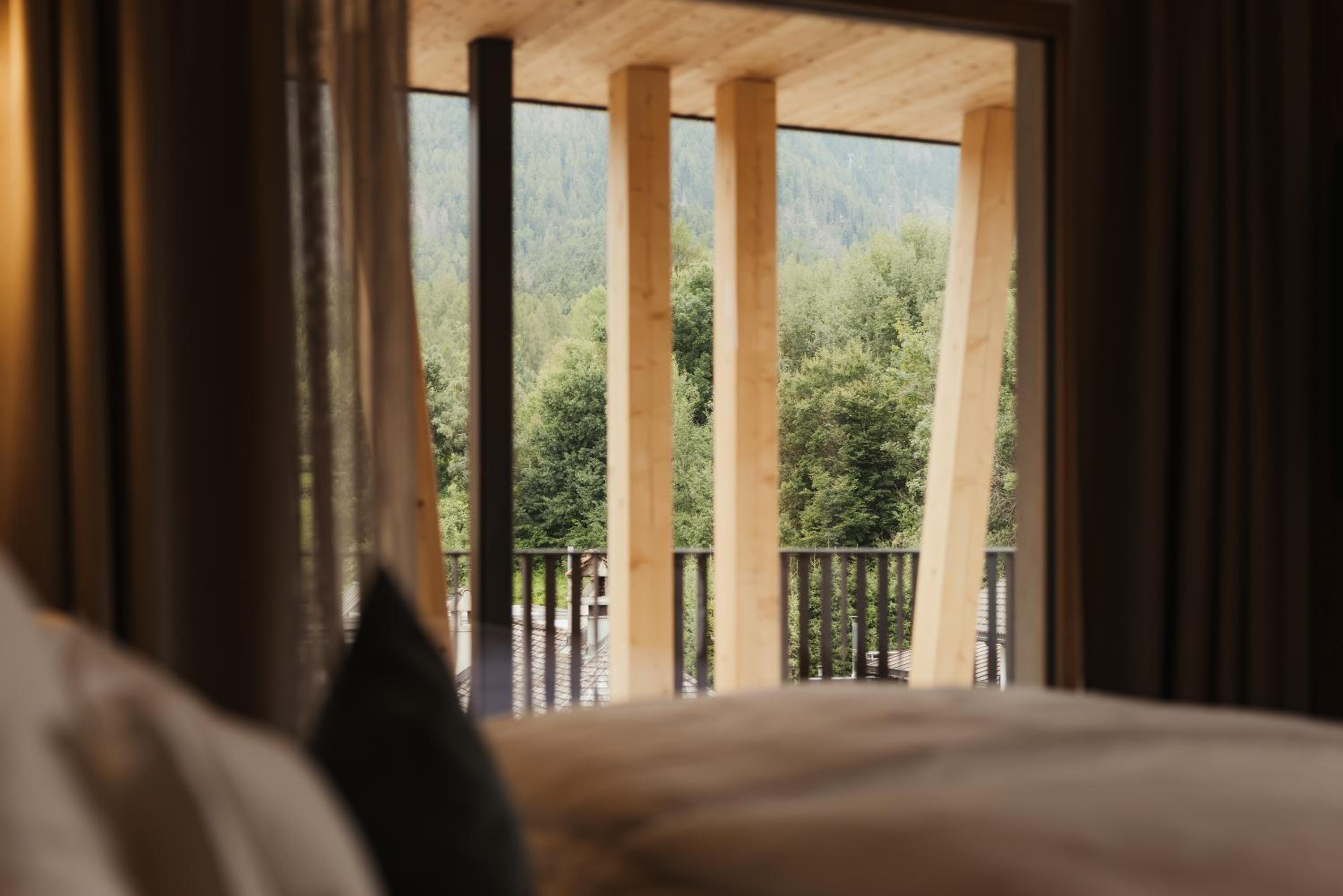 Deluxe Double or Twin Room with Spa Bath - Photo 9