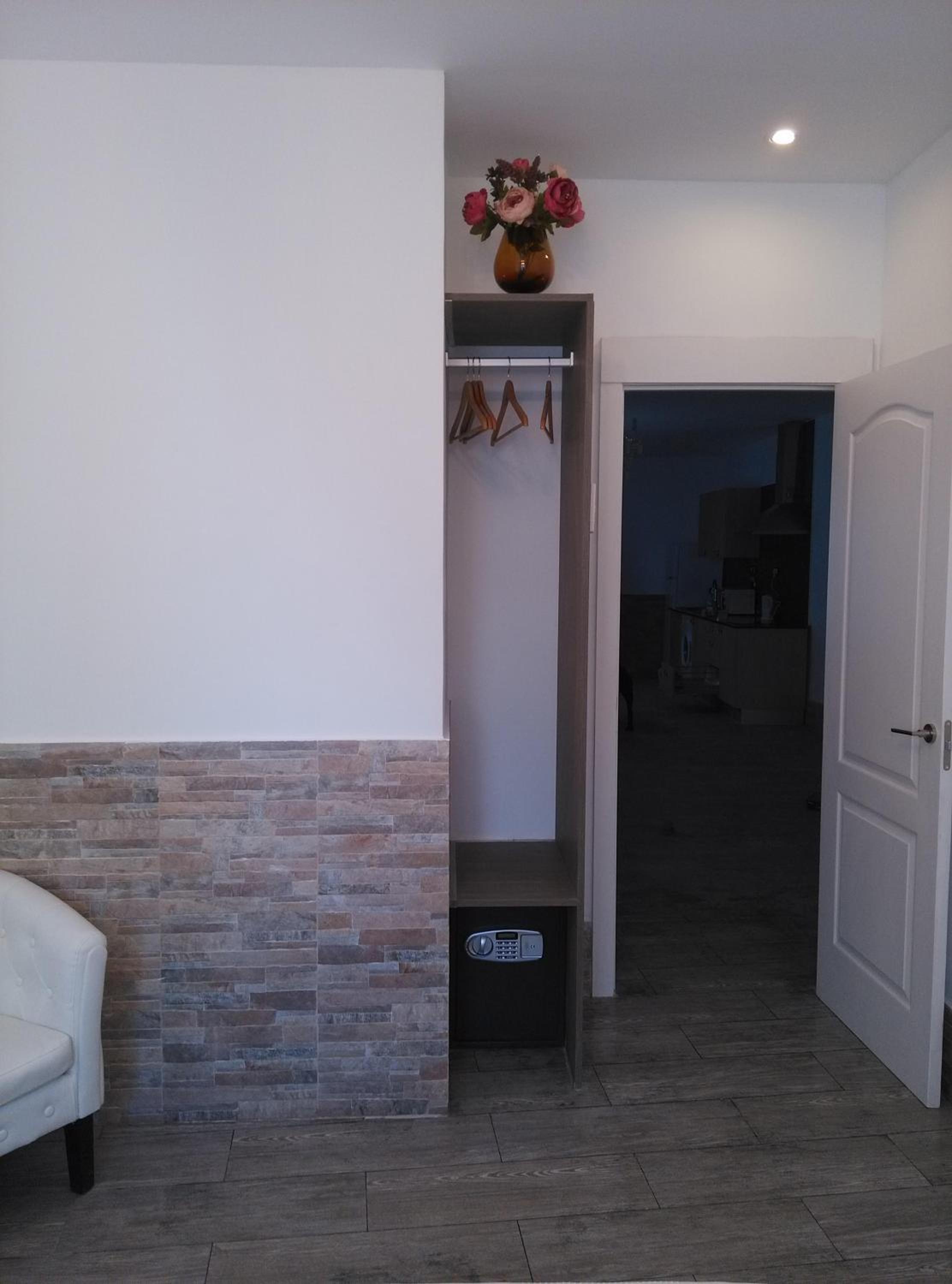 Two-Bedroom Apartment 2 photo 3