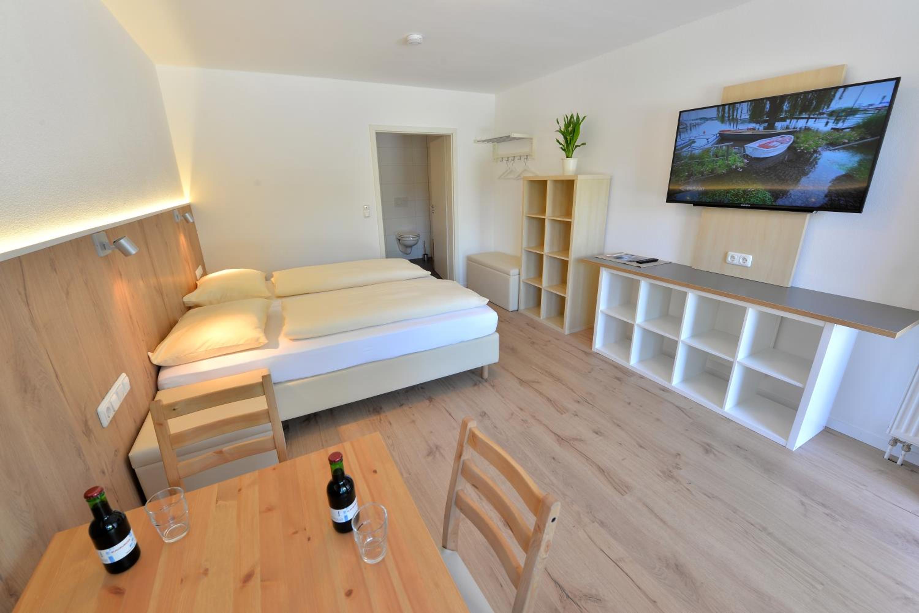 Doppelzimmer mit Balkon photo 2