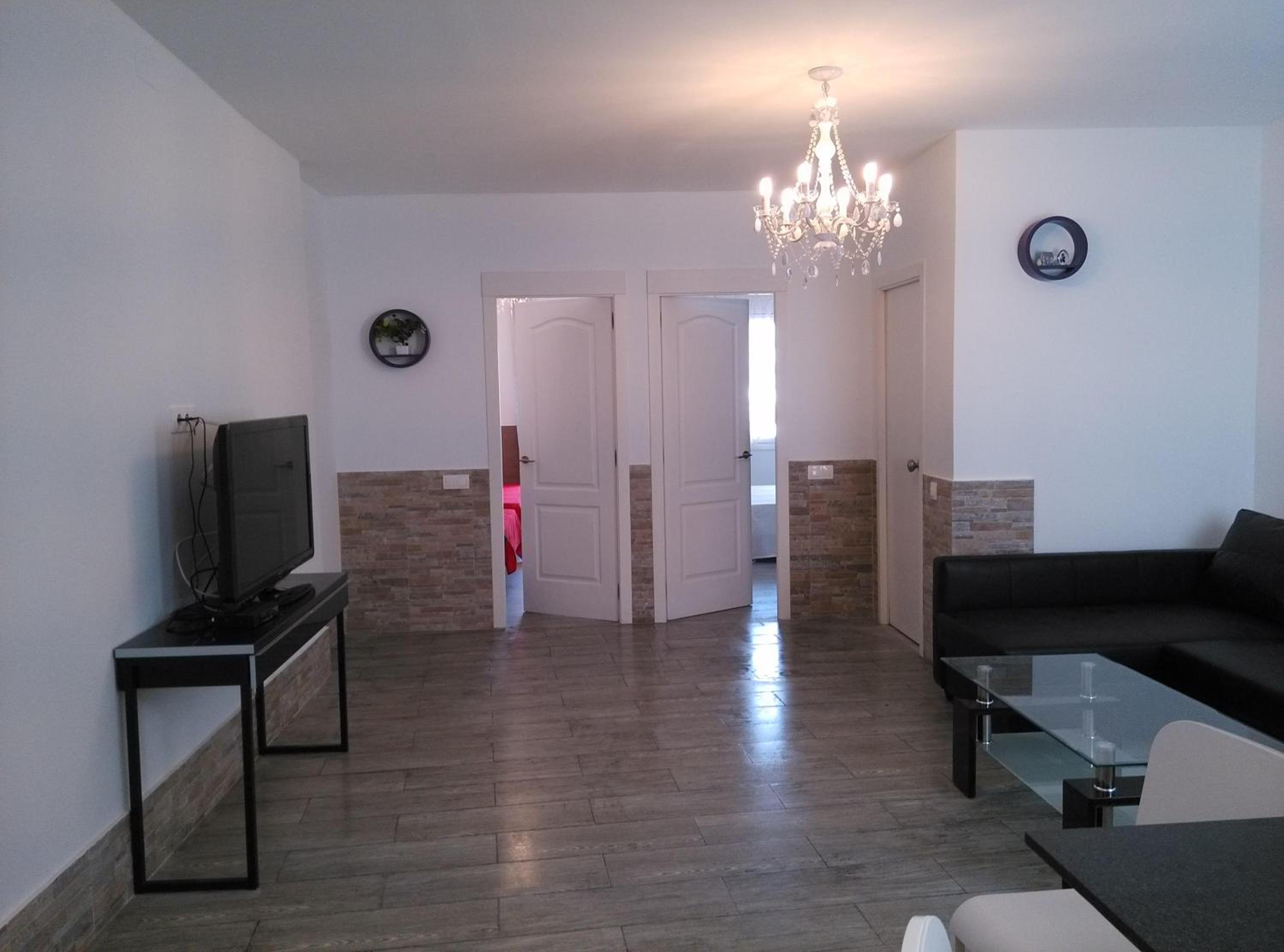 Two-Bedroom Apartment 2 photo 2