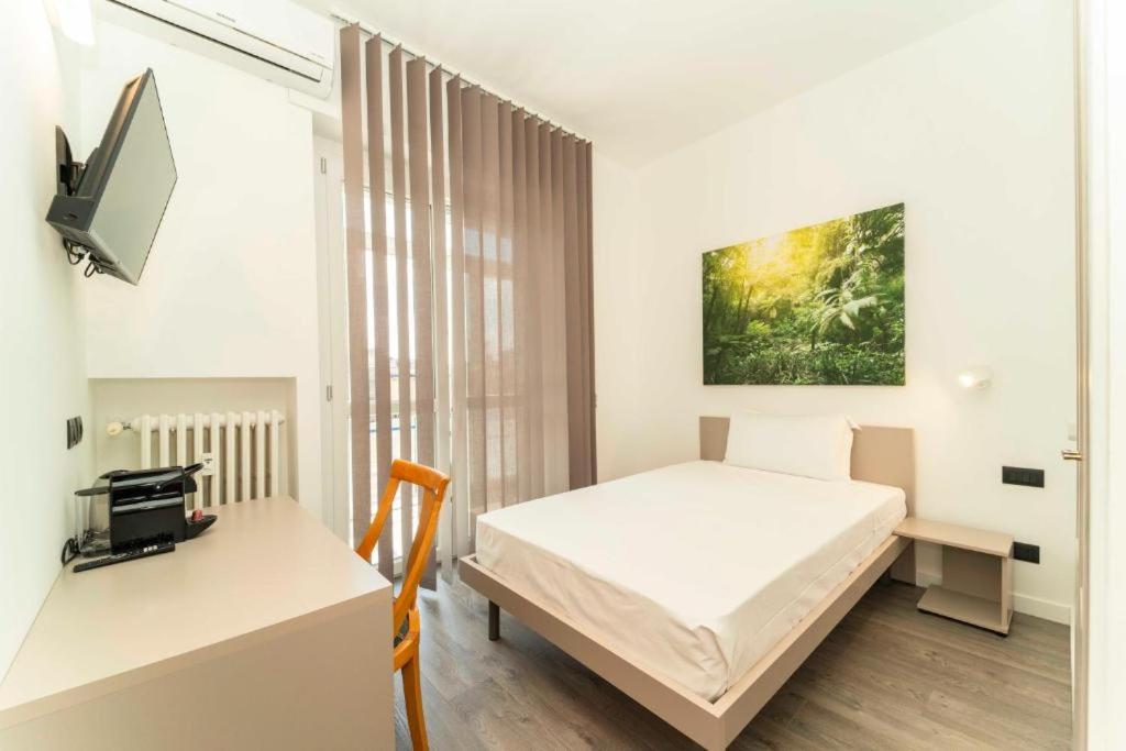 Single Room with Private Bathroom