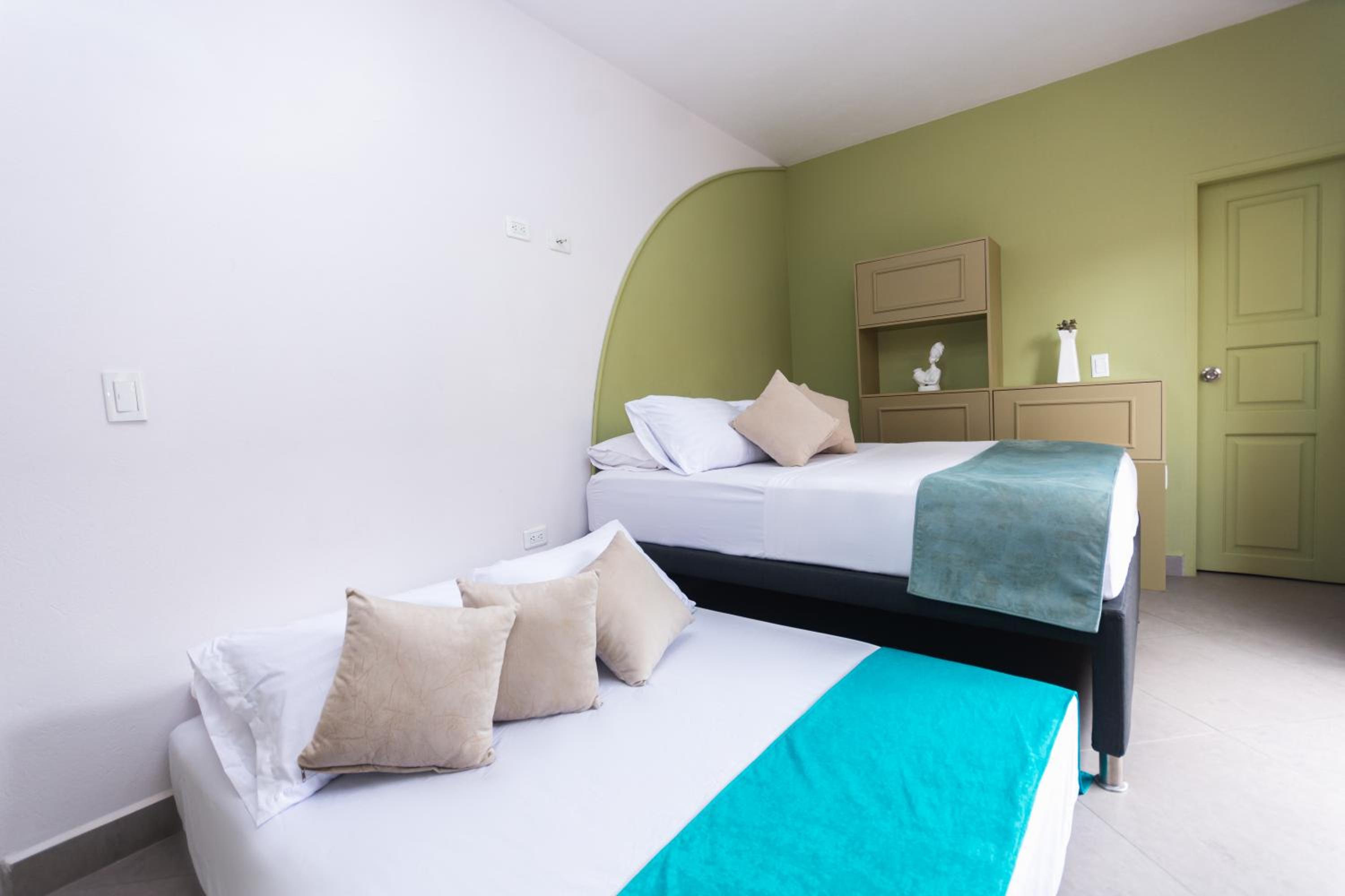 Superior Triple Room photo 3