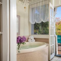King Room with Balcony photo 3