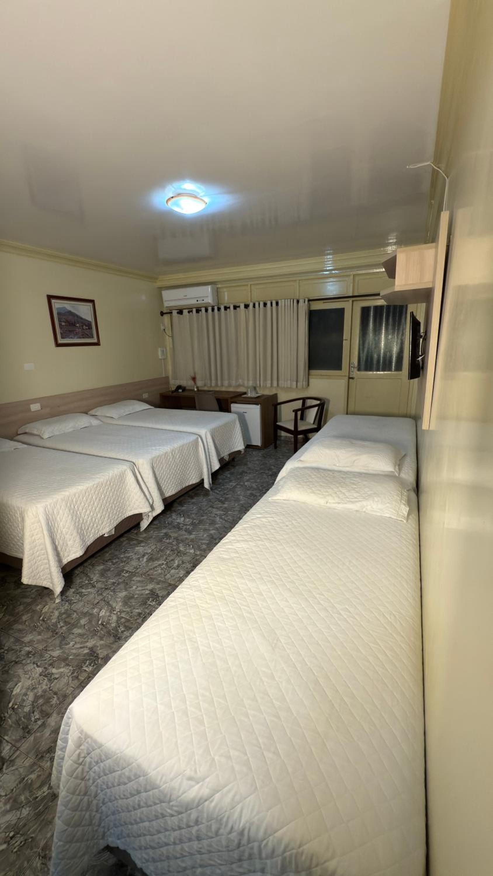Family Suite photo 3