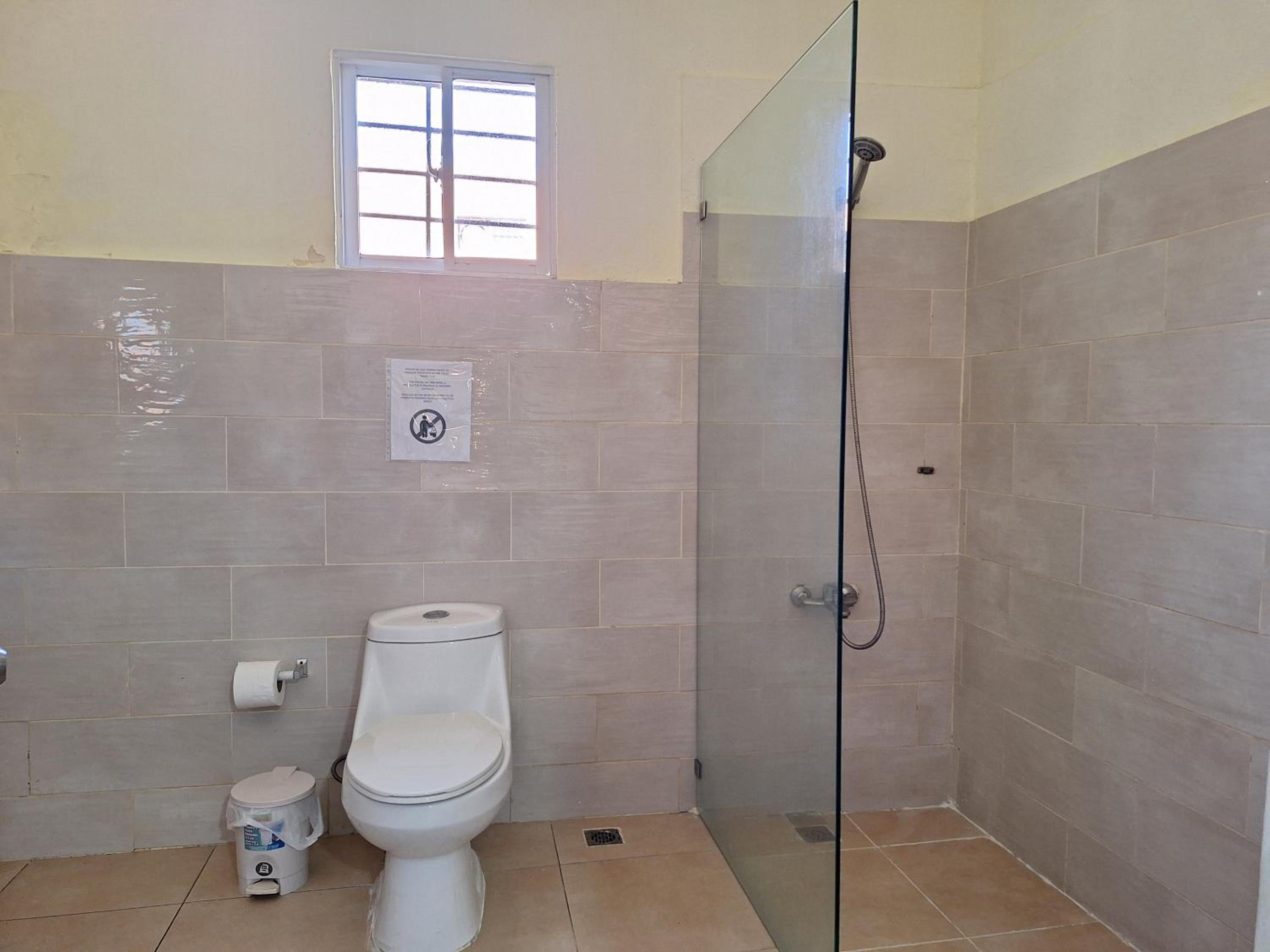 Deluxe King Suite photo 3