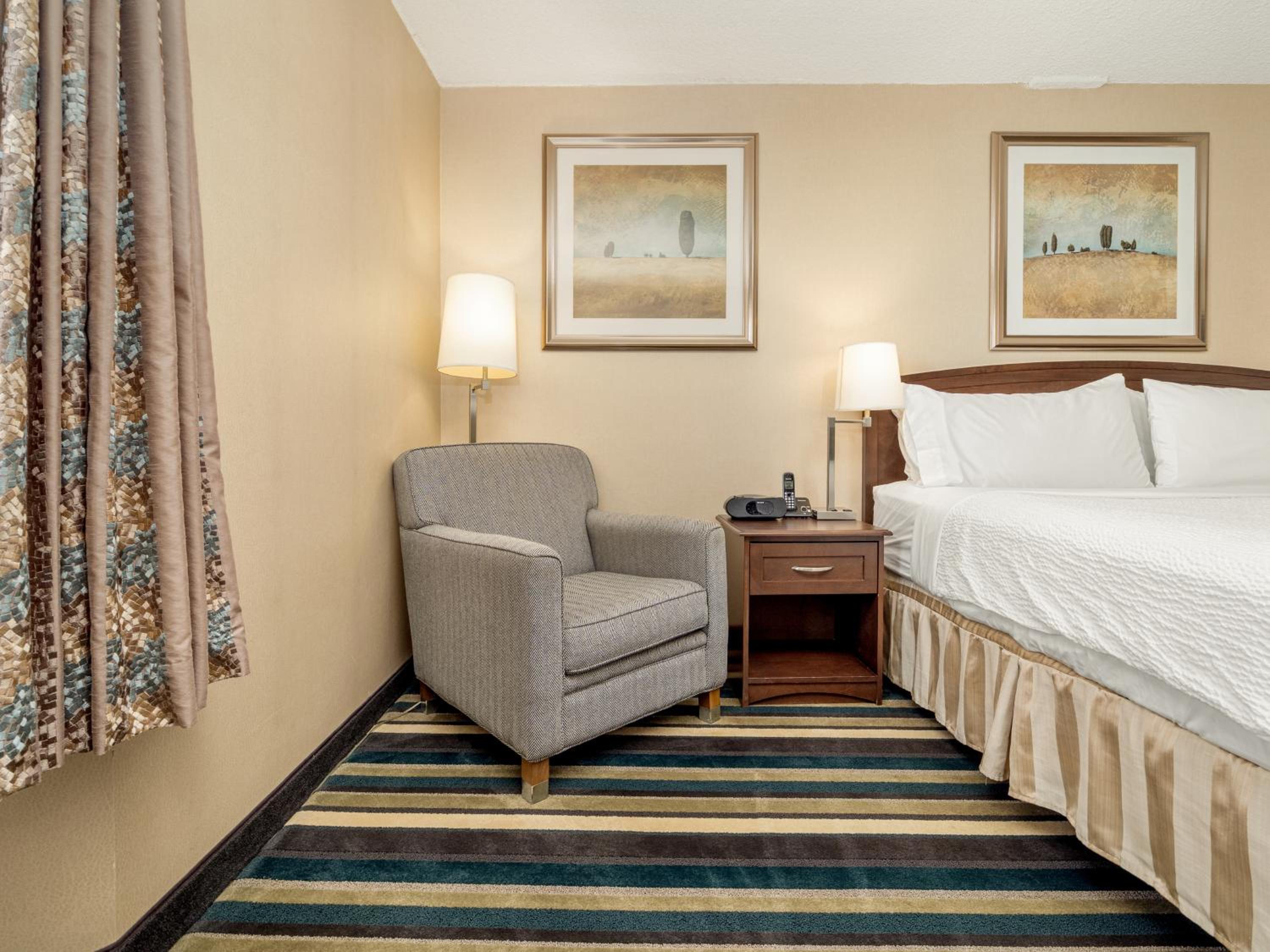 Standard Room - Non-Smoking - Photo 2