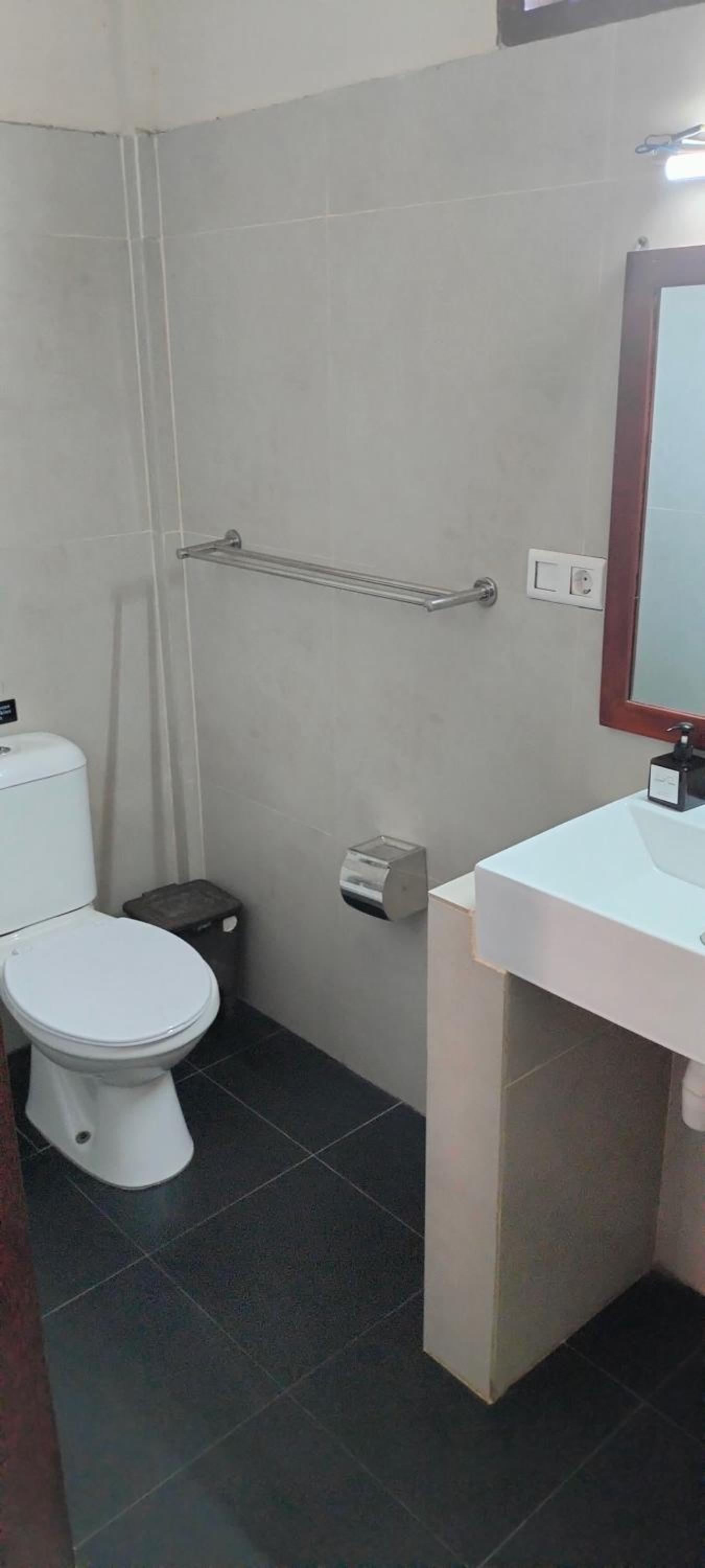 Budget Double Room photo 3