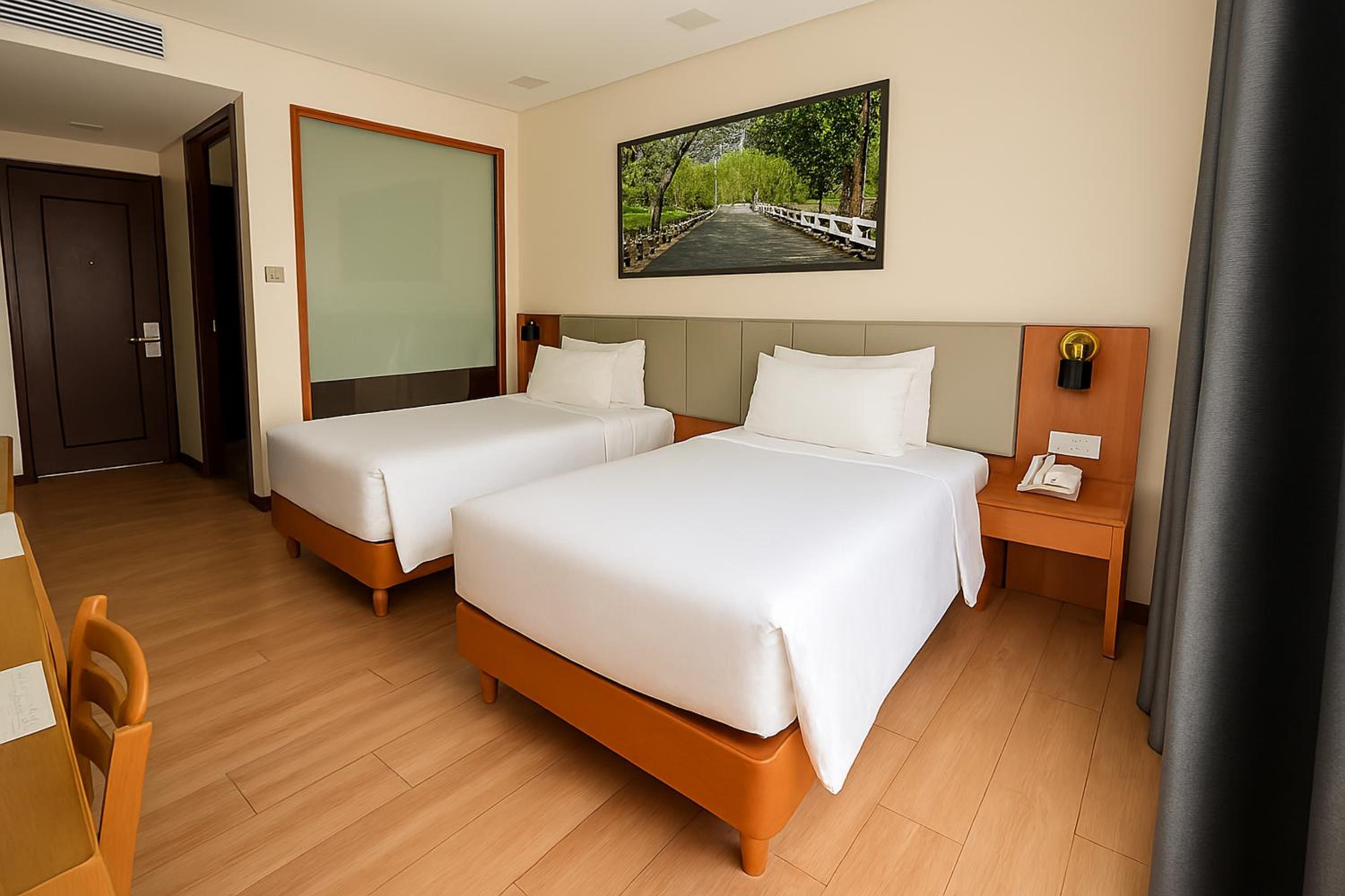 Superior Twin Room - Photo 1