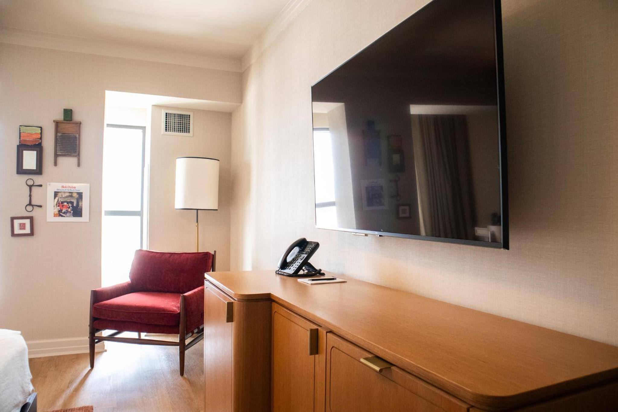 Premium Amped Suite - Photo 9