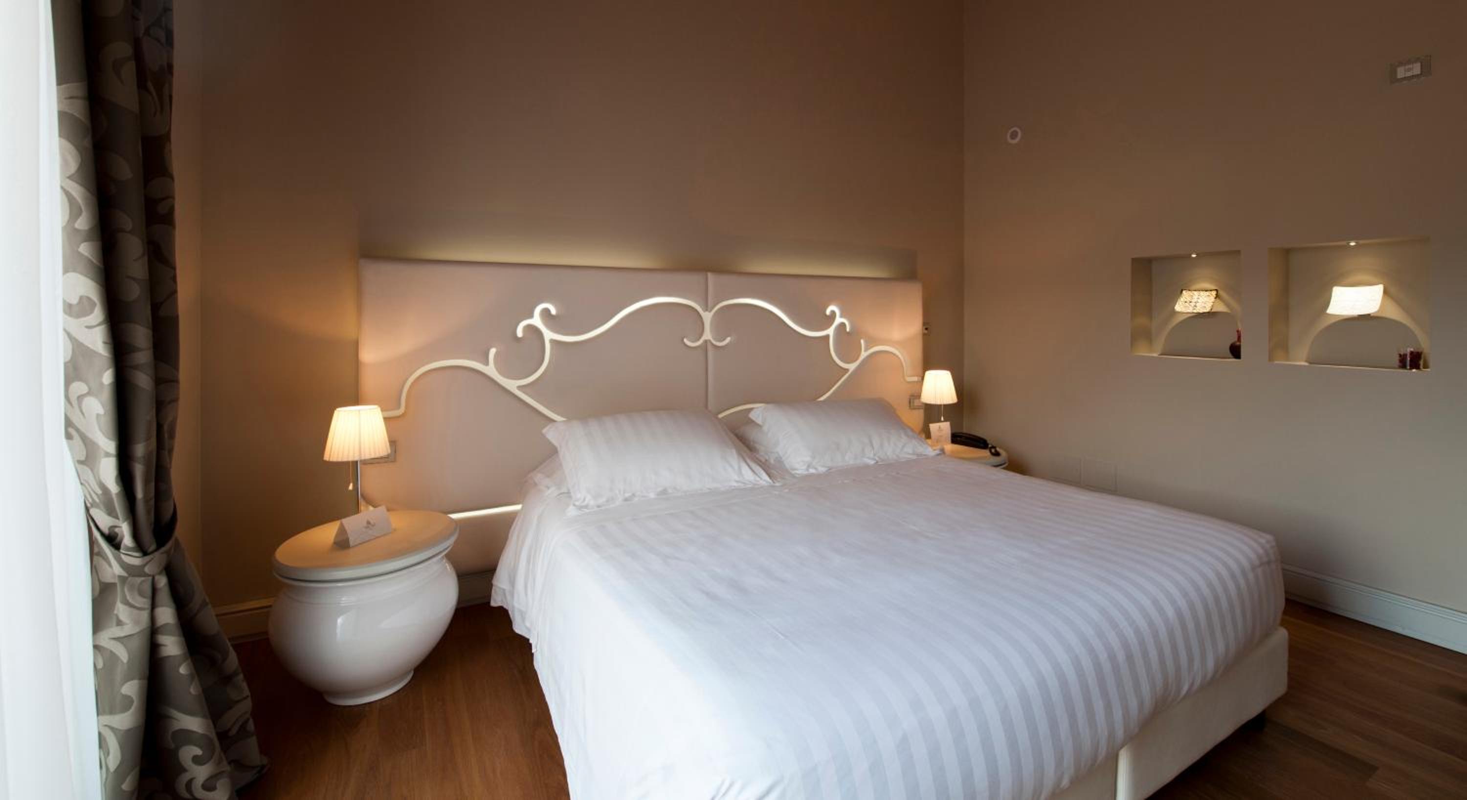 Superior Double Room - Photo 1