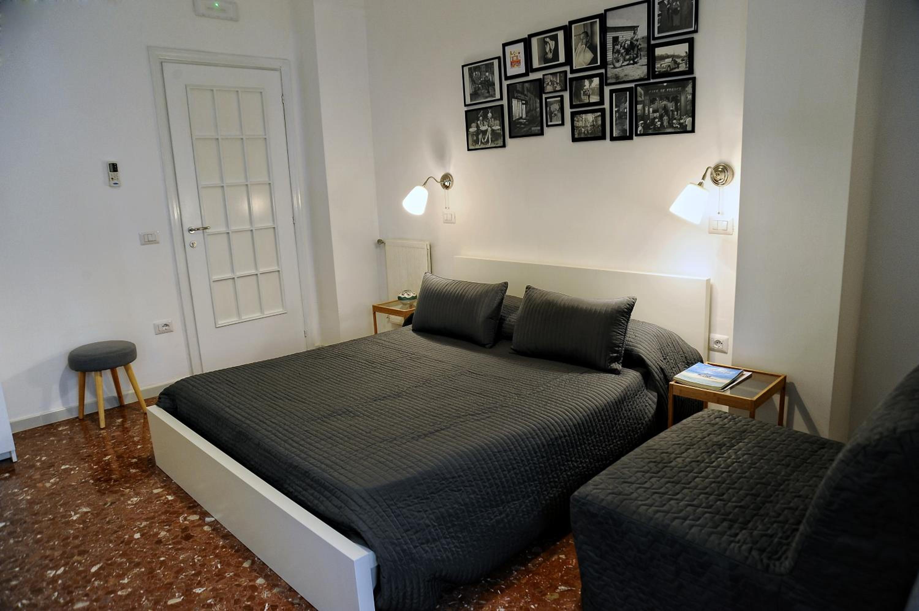 Economy Double Room - Photo 5