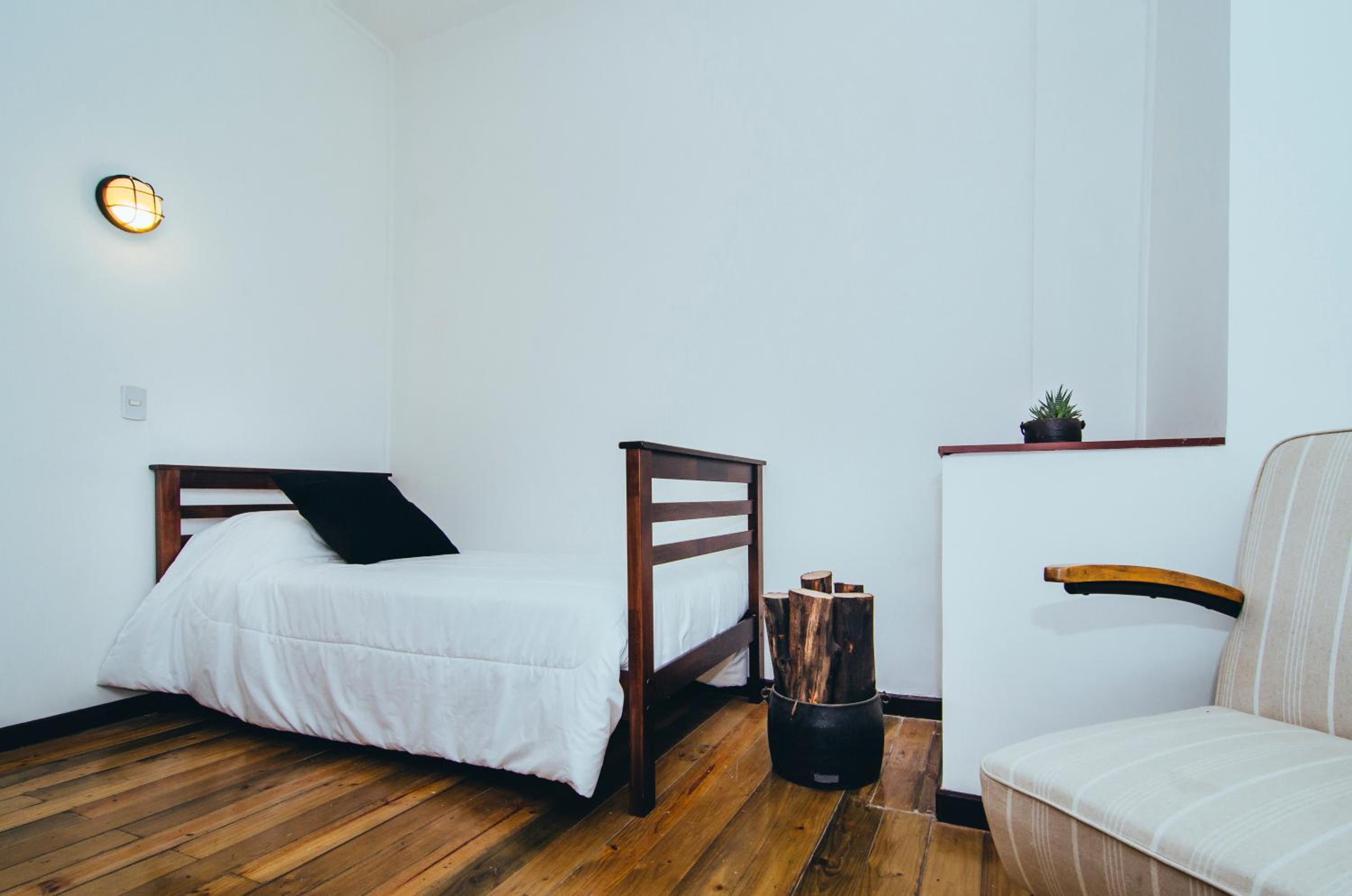 Triple Room with Private Bathroom photo 1
