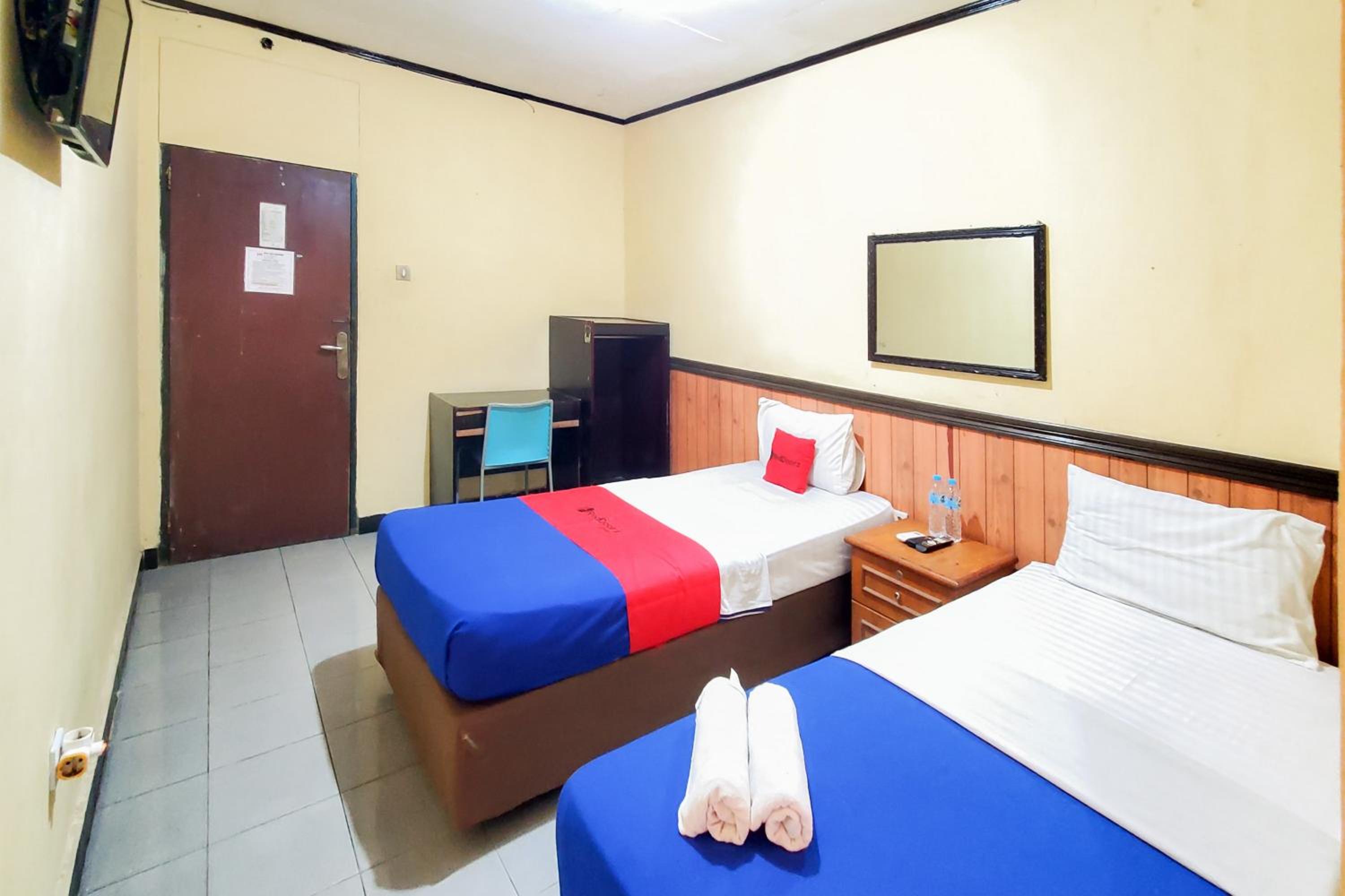 Standard Twin Room photo 2