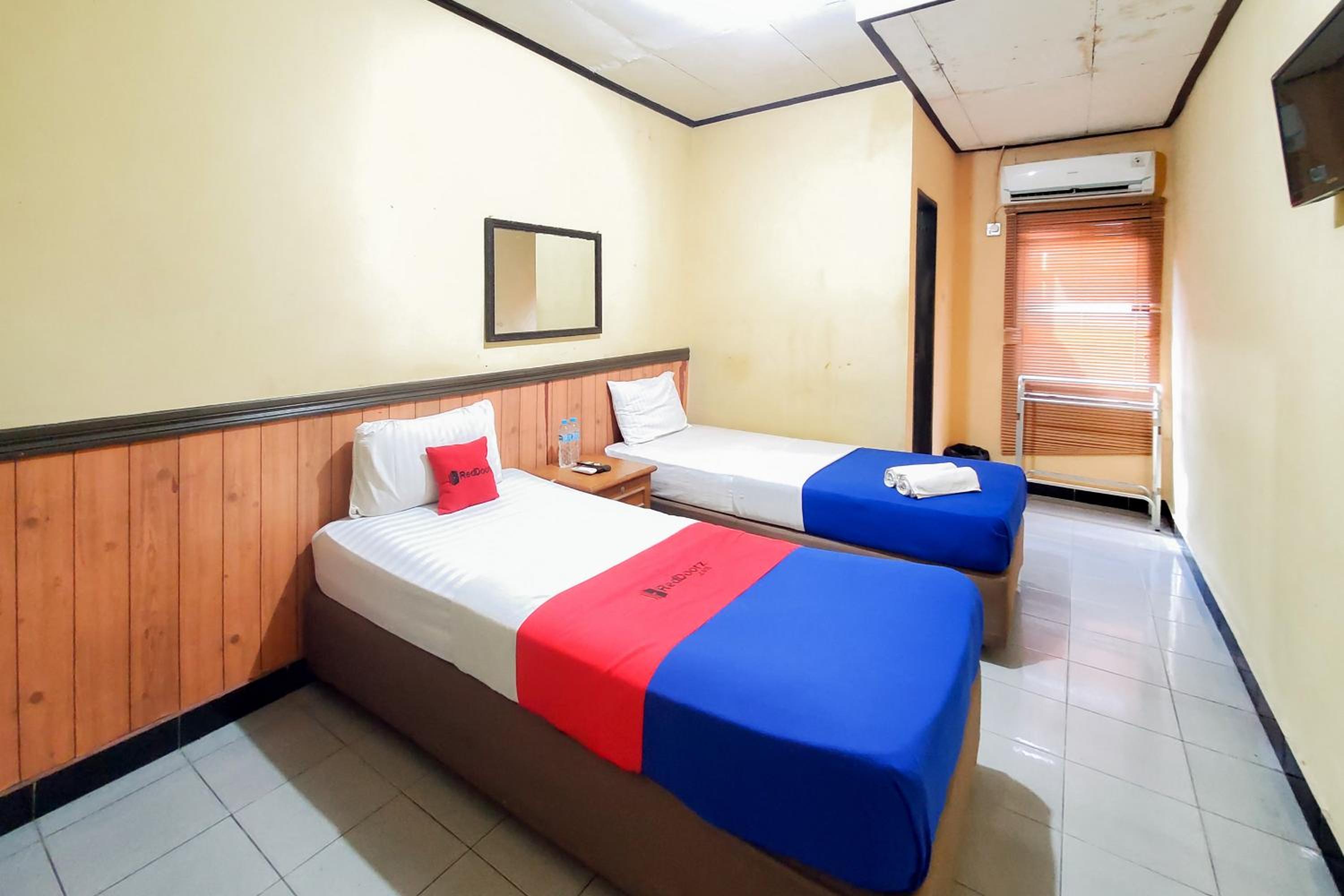 Standard Twin Room photo 3
