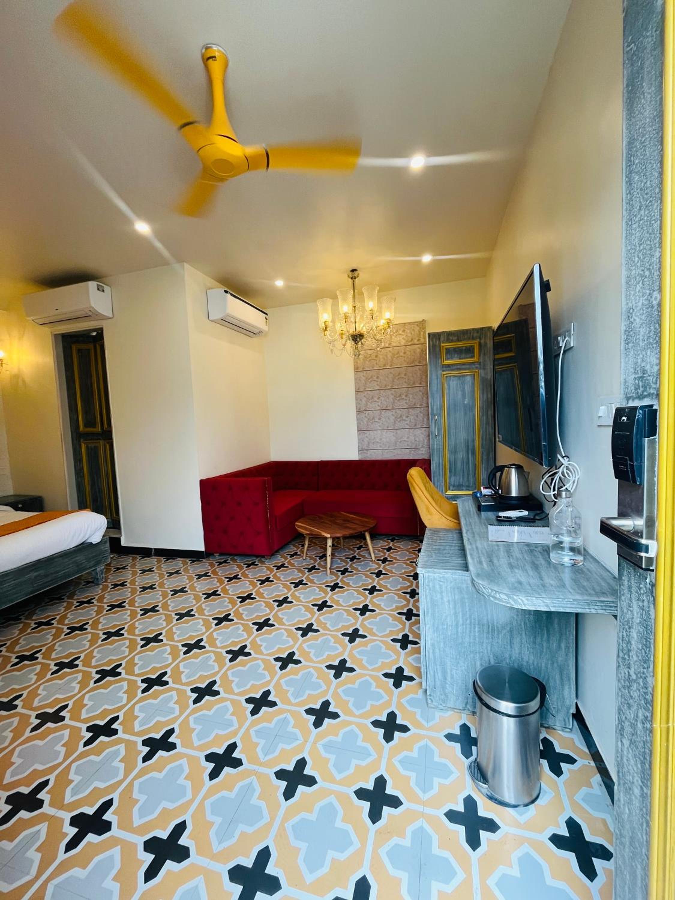 Classic Deluxe Room photo 3