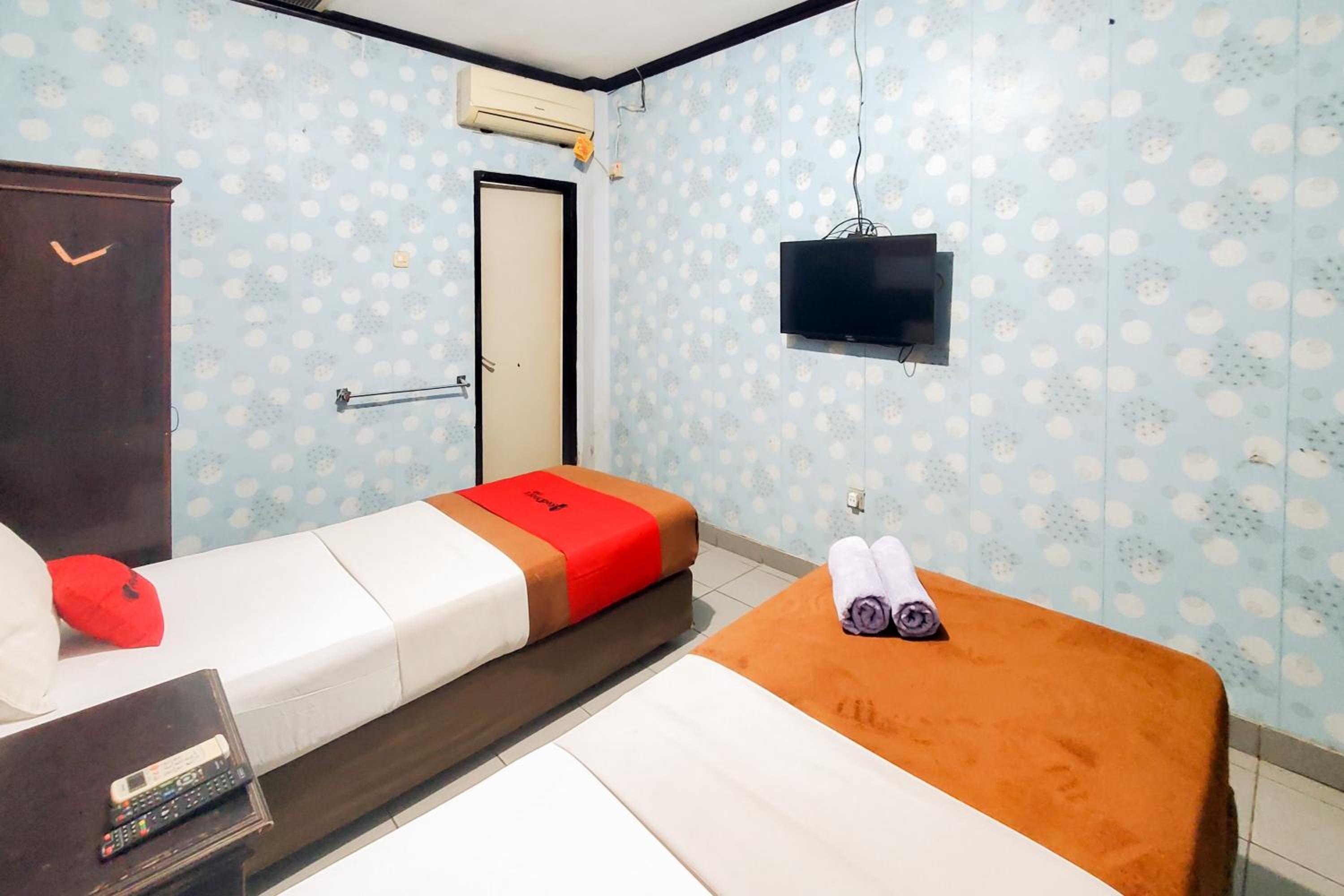 Deluxe Twin Room photo 2
