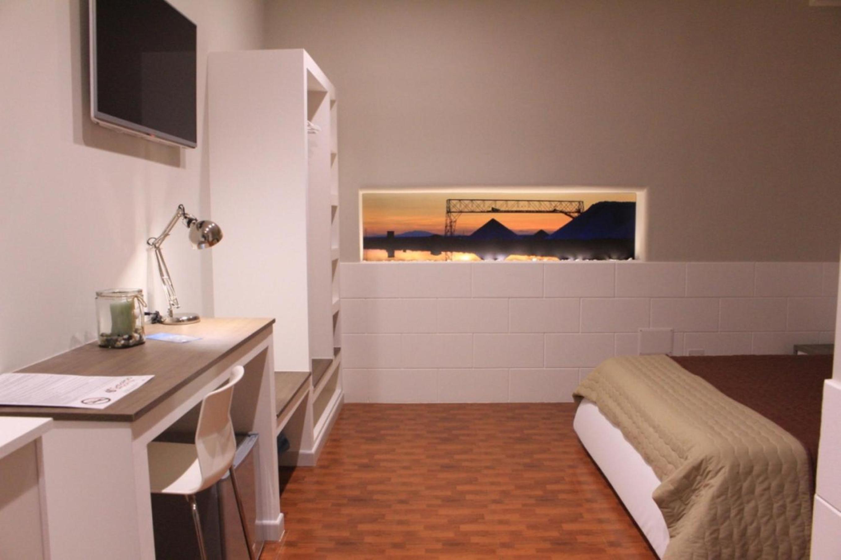 Deluxe Double Room with Extra Bed photo 1