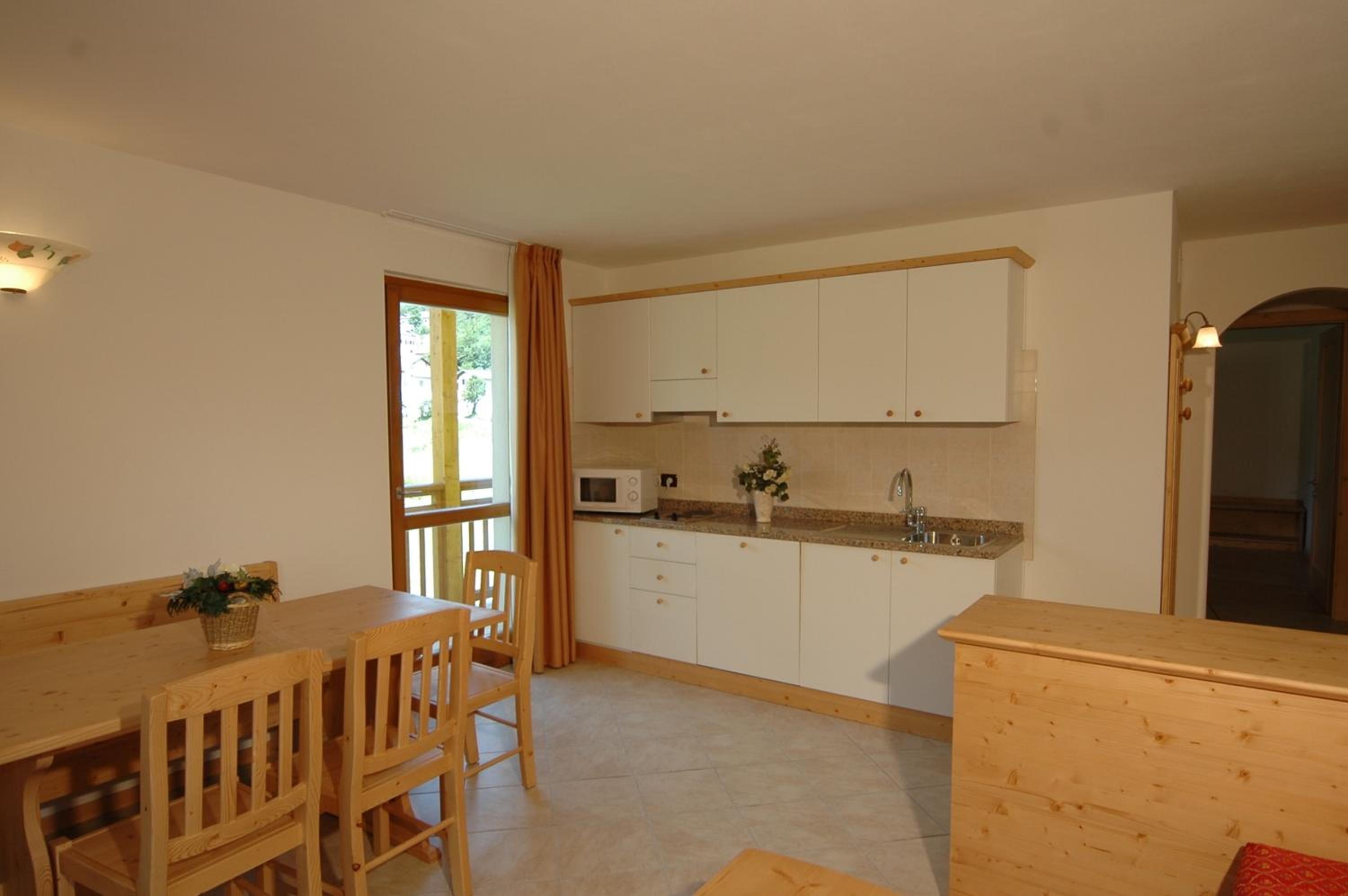 One-Bedroom Apartment (4 Adults) photo 2