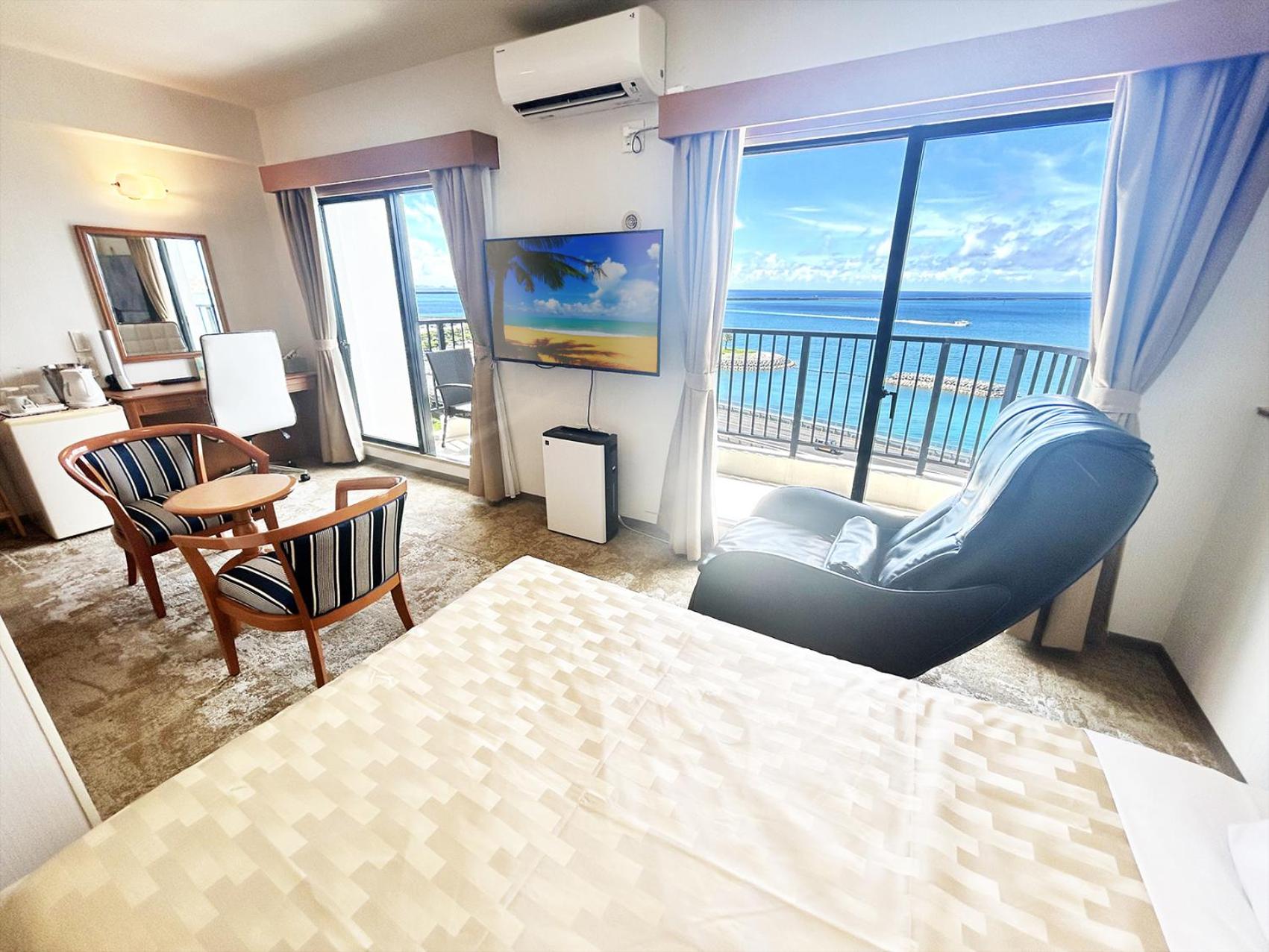 Deluxe Twin Room with Sea View