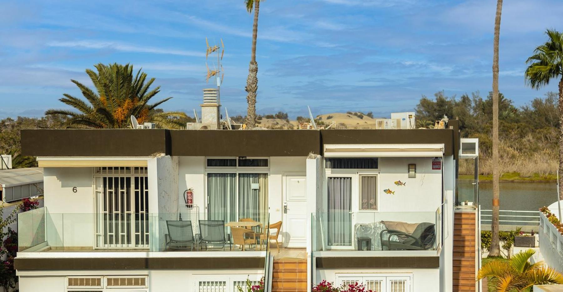 Apartamento de dos habitaciones con vista al mar