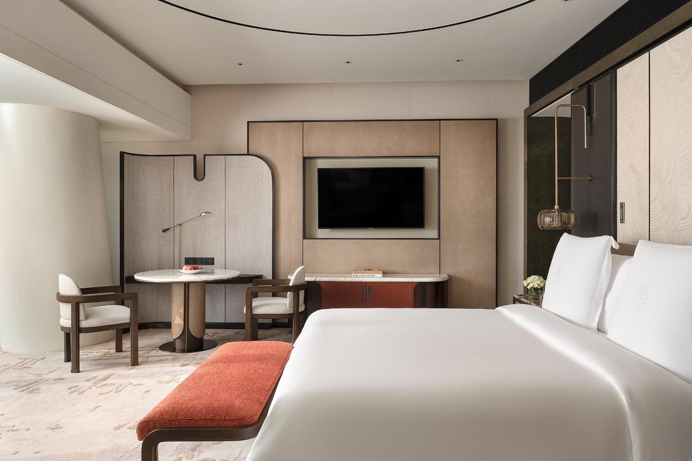 Skyline City View Room King - Photo 2
